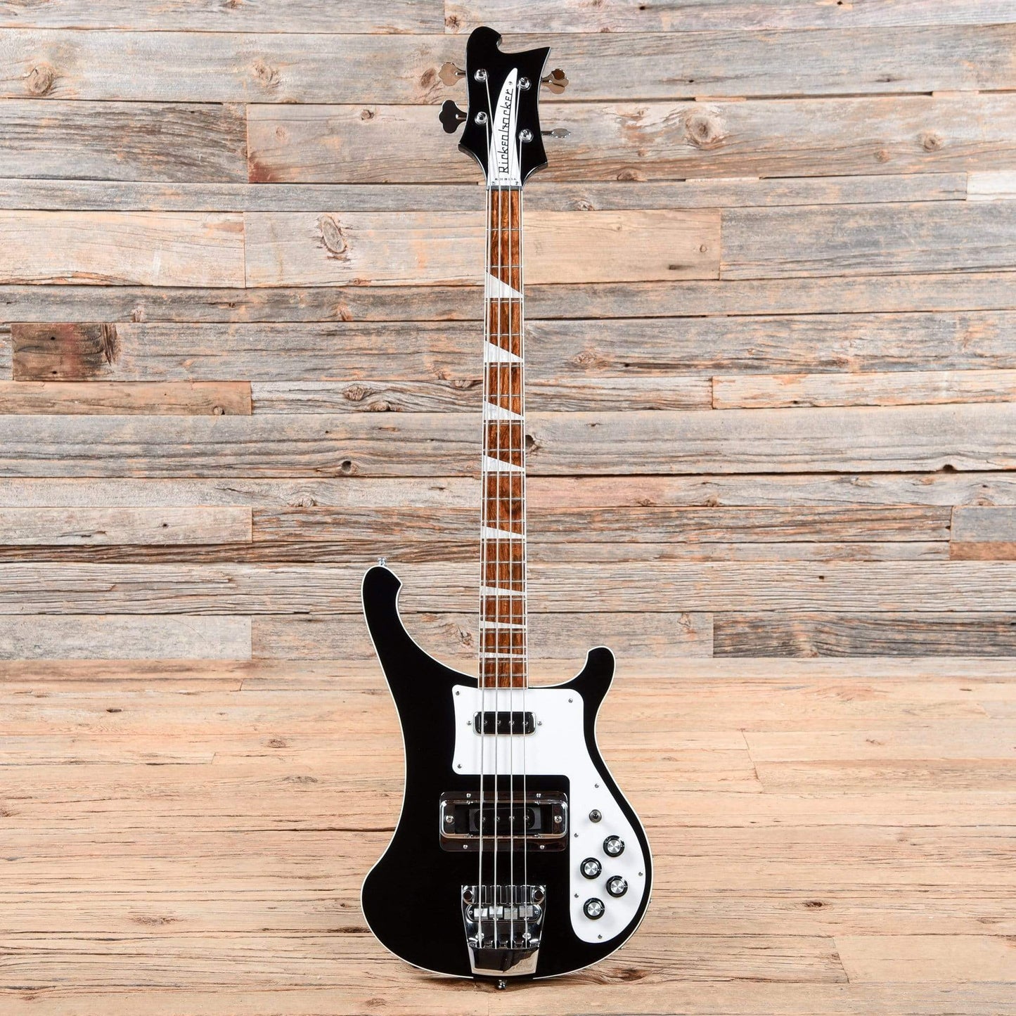 Rickenbacker 4003 Jetglo 2017 Bass Guitars / 4-String