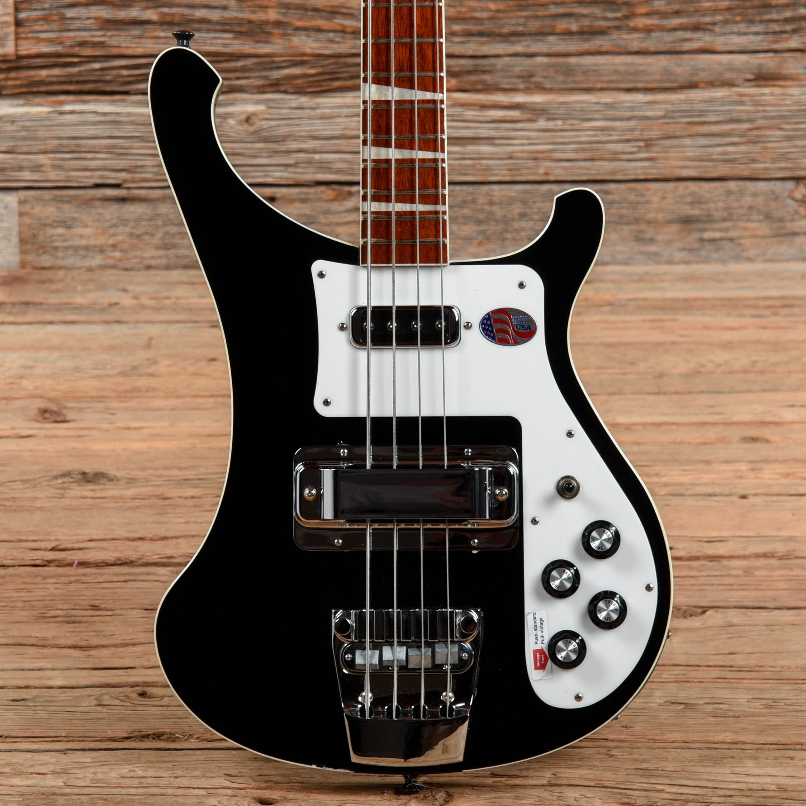 Rickenbacker 4003 Jetglo 2018 Bass Guitars / 4-String