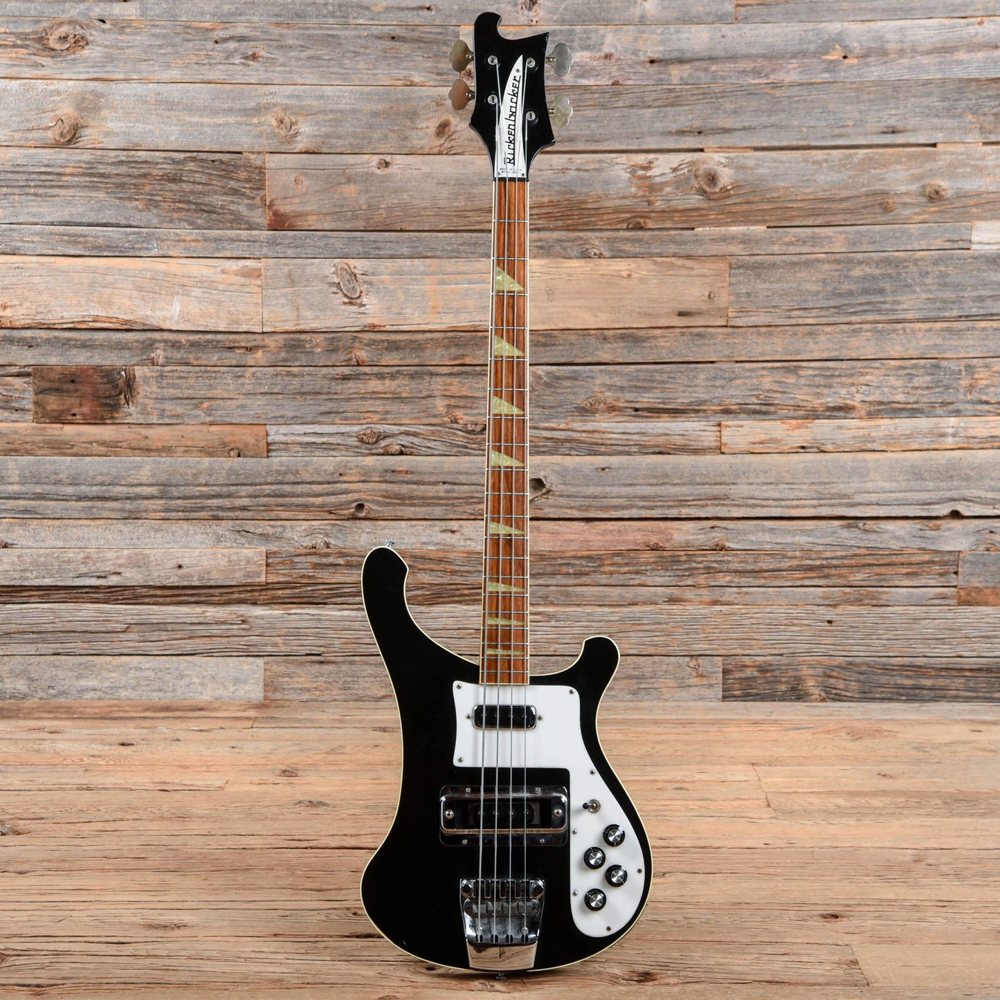 Rickenbacker 4001 Jetglo 1977 Bass Guitars / Short Scale
