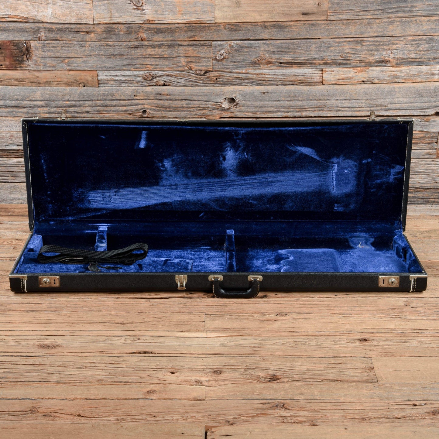 Rickenbacker 4001 Jetglo 1977 Bass Guitars / Short Scale