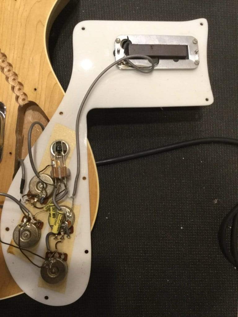 Rickenbacker 4001 Mapleglo 1977 Bass Guitars / Short Scale