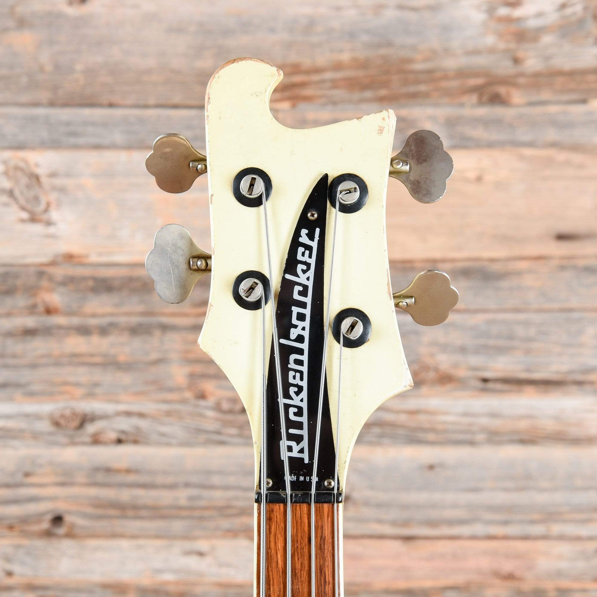 Rickenbacker 4001 White 1975 Bass Guitars / Short Scale