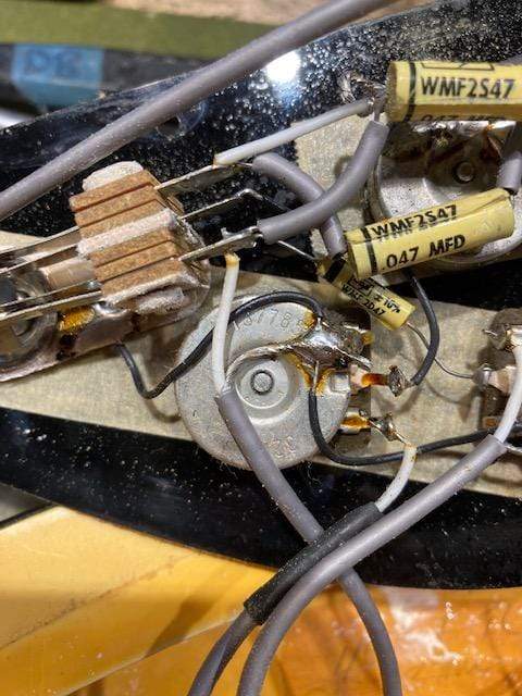 Rickenbacker 4001 White 1979 Bass Guitars / Short Scale