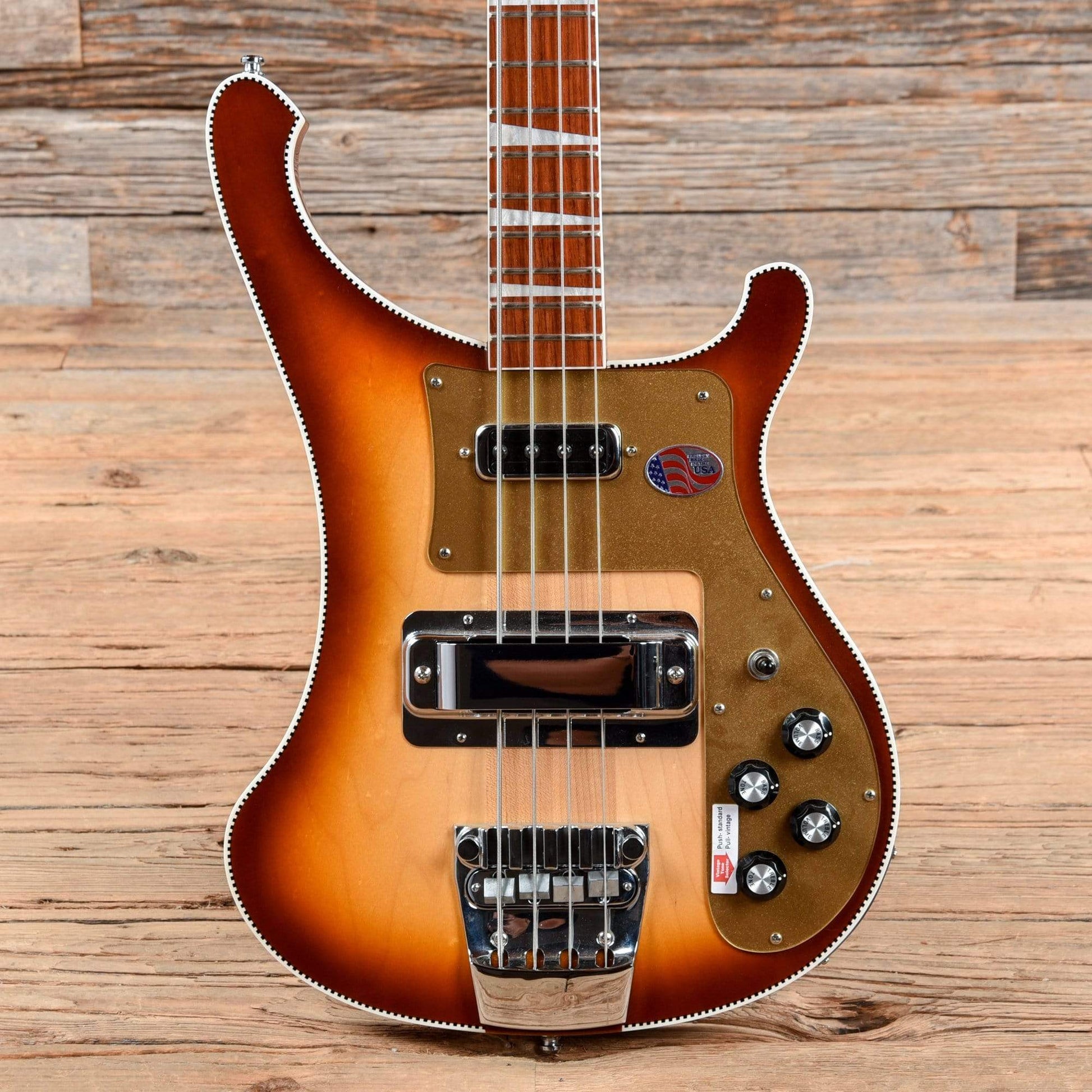 Rickenbacker Limited Edition 4003 w/Checkerboard Binding Walnutglo 2017 Bass Guitars / Short Scale