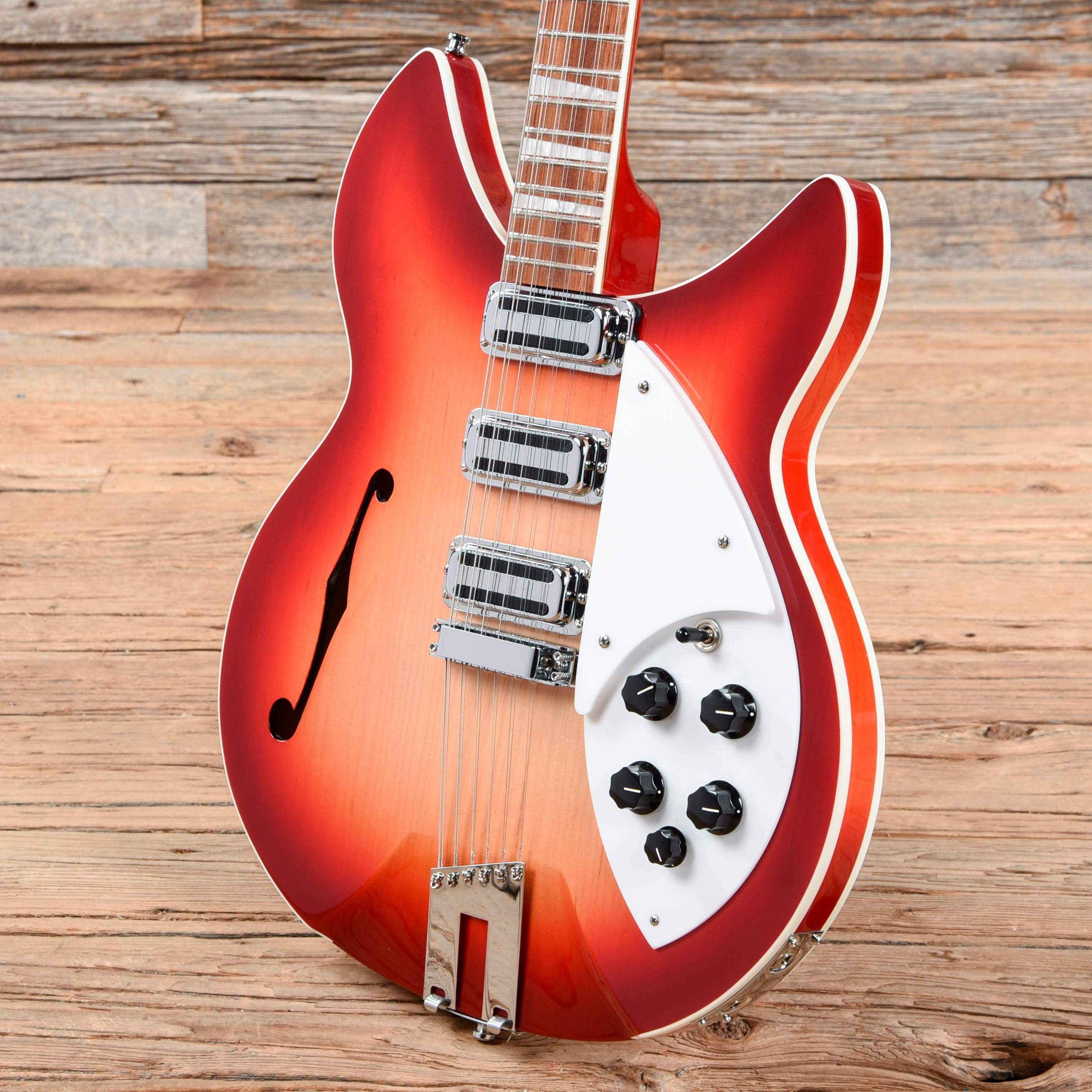 Rickenbacker Electric Guitars / Semi-Hollow Rickenbacker 1993Plus Fireglo 2013