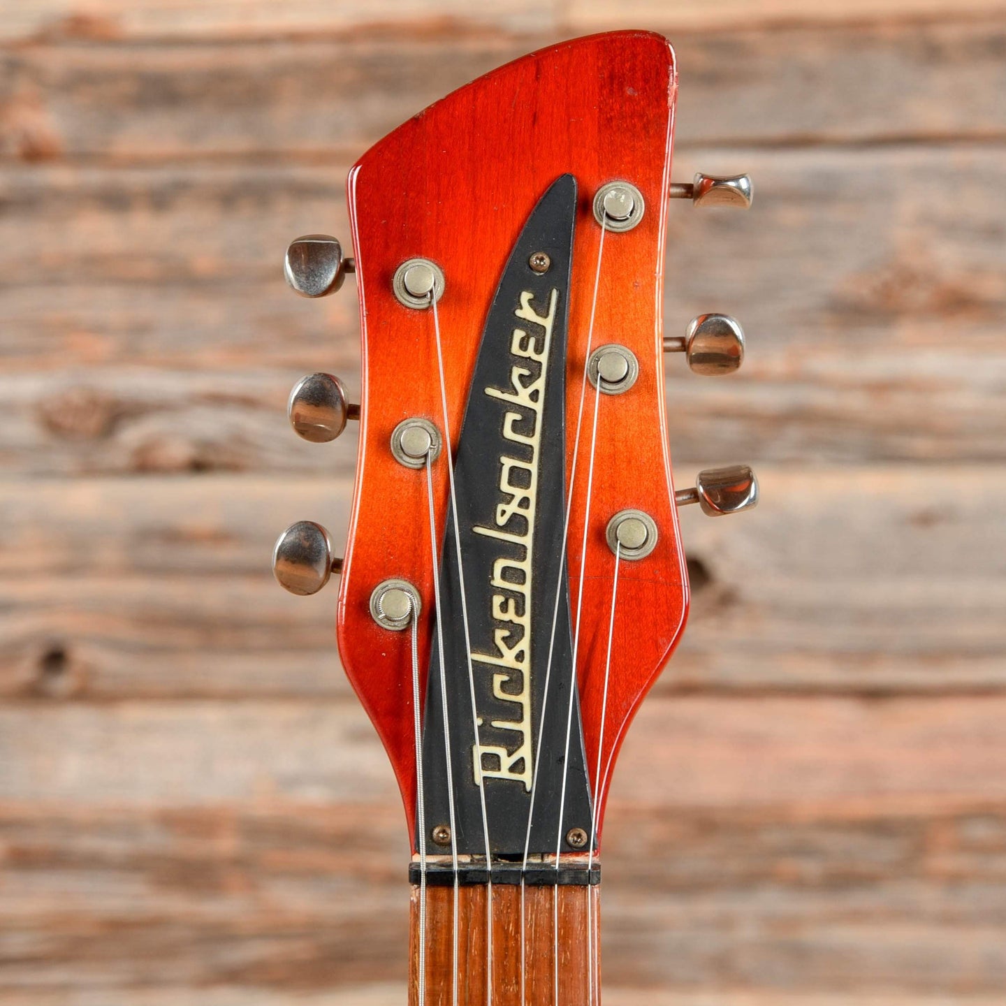 Rickenbacker 325 Sunburst 1981 – Chicago Music Exchange