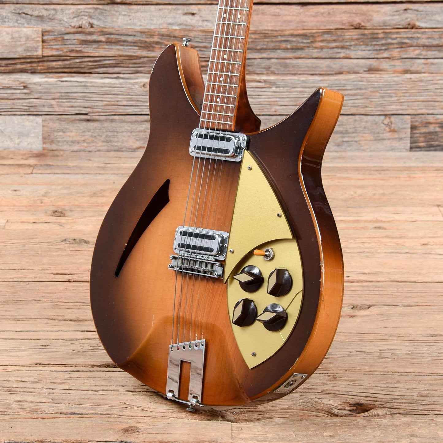Rickenbacker 330 Autumnglo 1958 Electric Guitars / Semi-Hollow