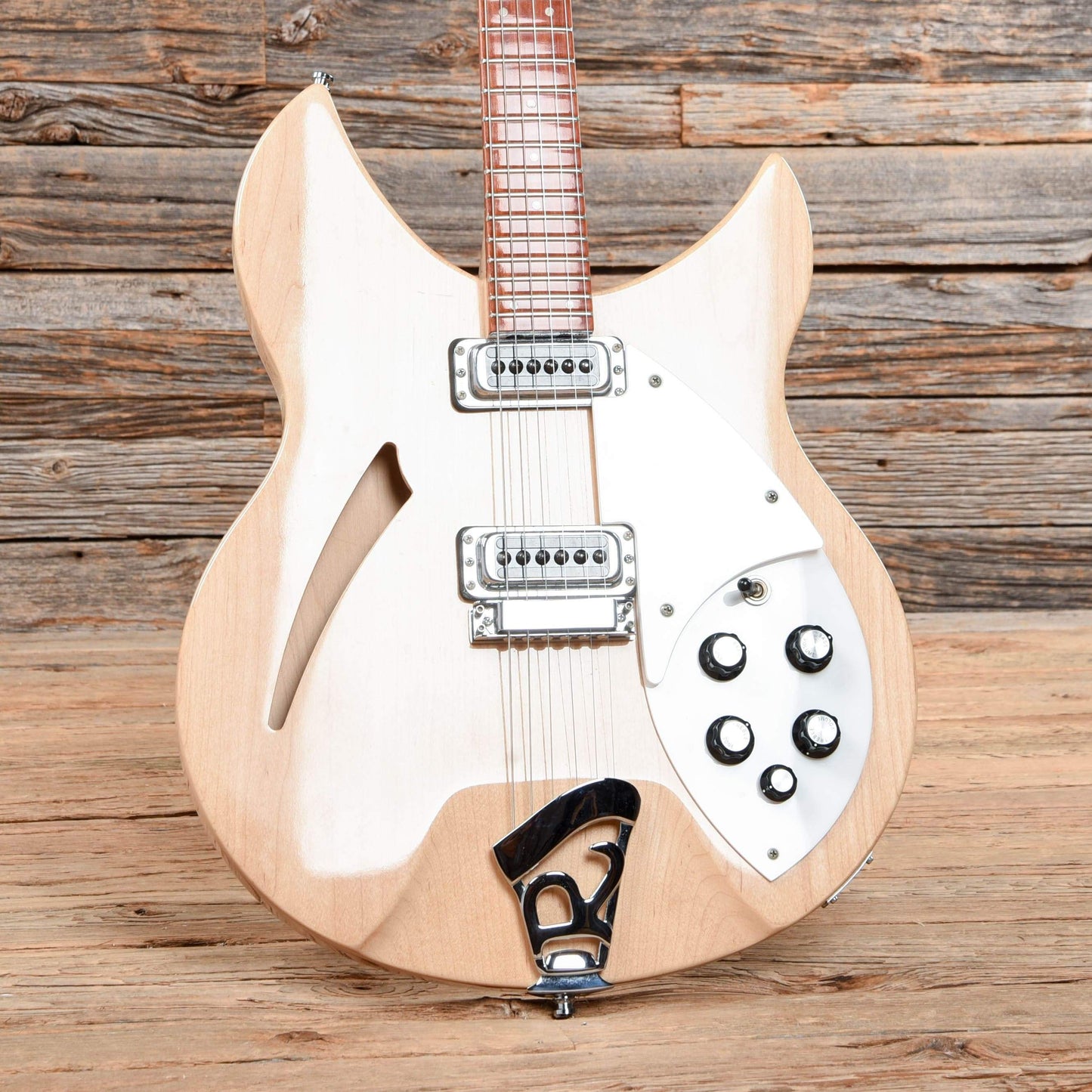 Rickenbacker 330 Mapleglo 1993 Electric Guitars / Semi-Hollow