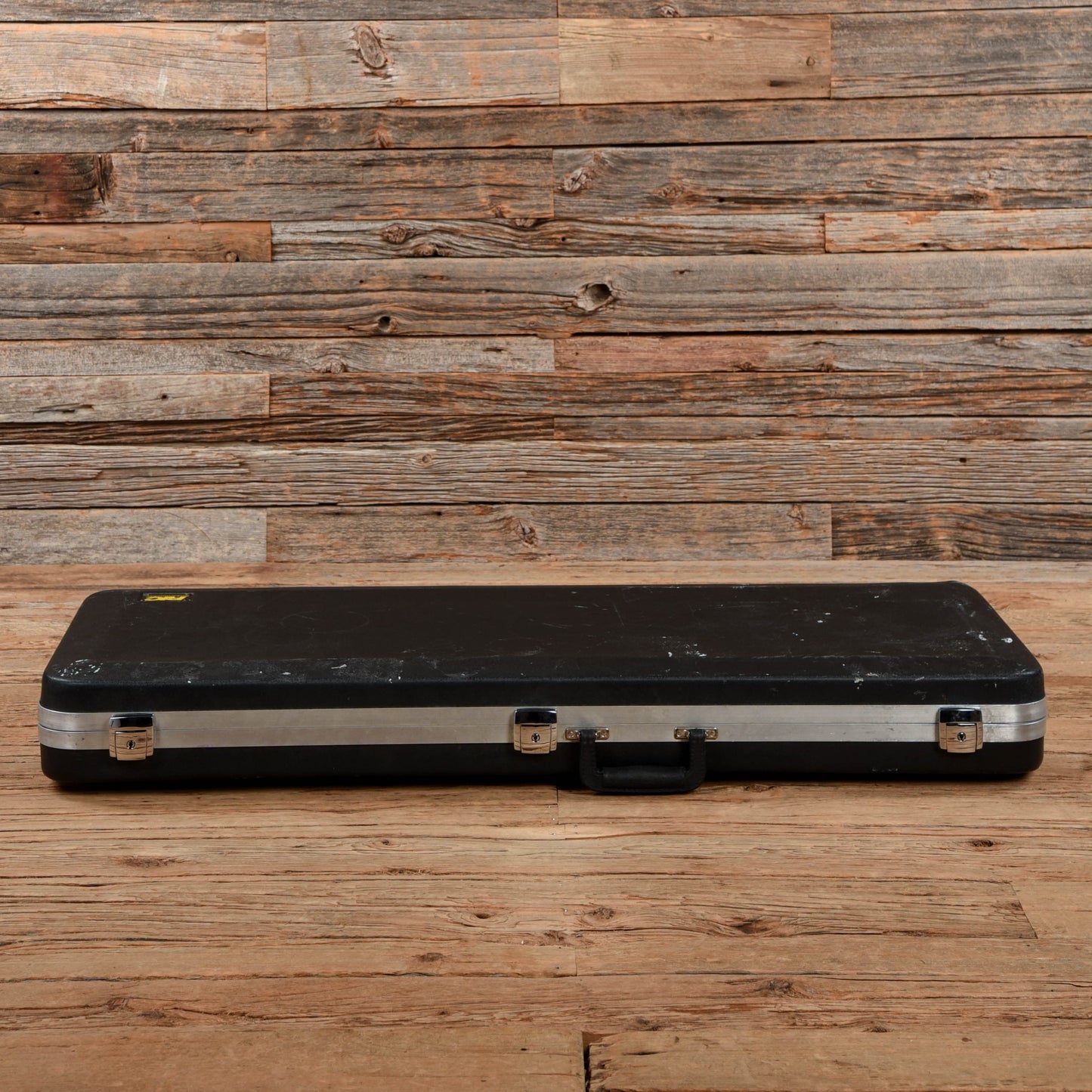 Rickenbacker 330 Electric Guitars / Semi-Hollow