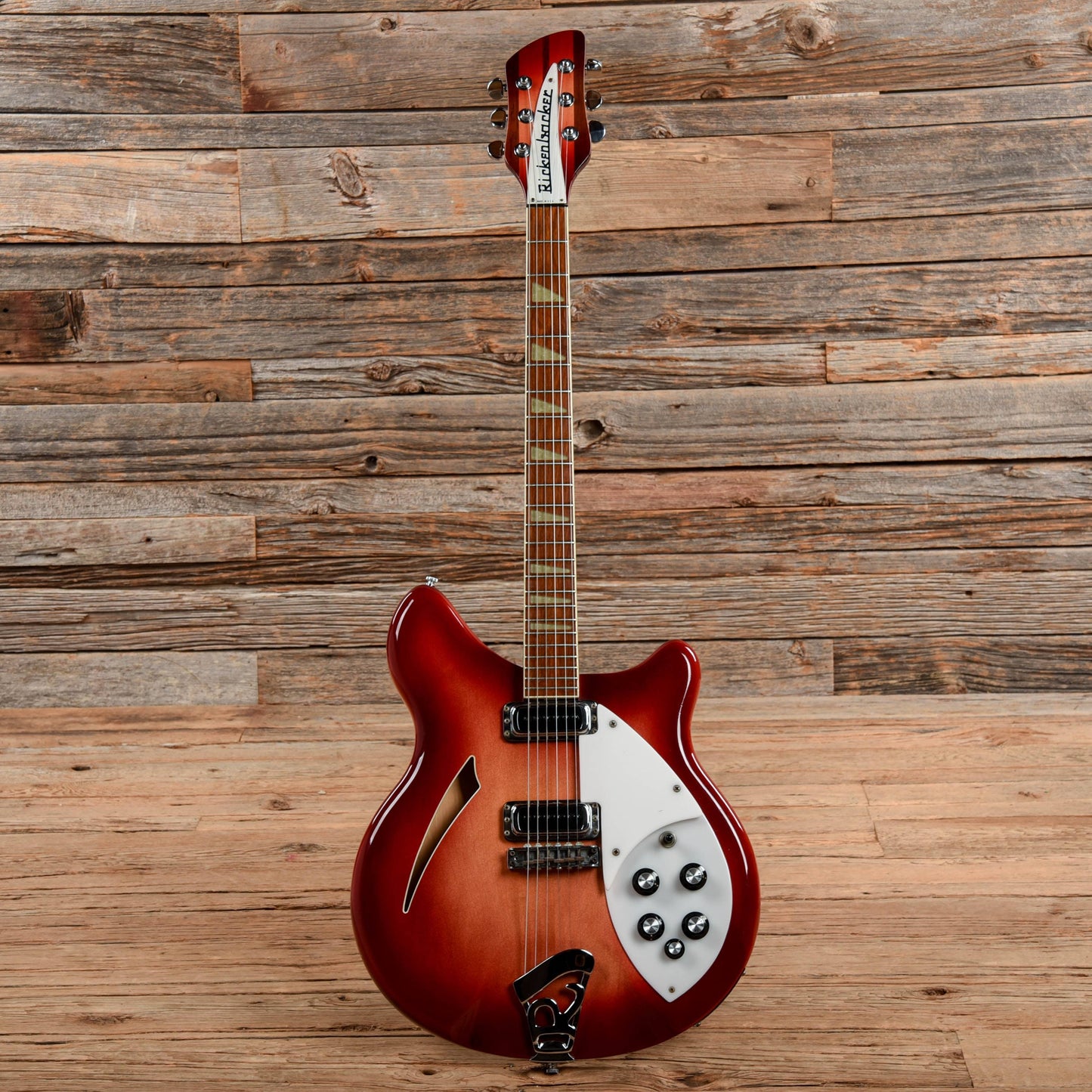 Rickenbacker 360 Fireglo 1975 Electric Guitars / Semi-Hollow