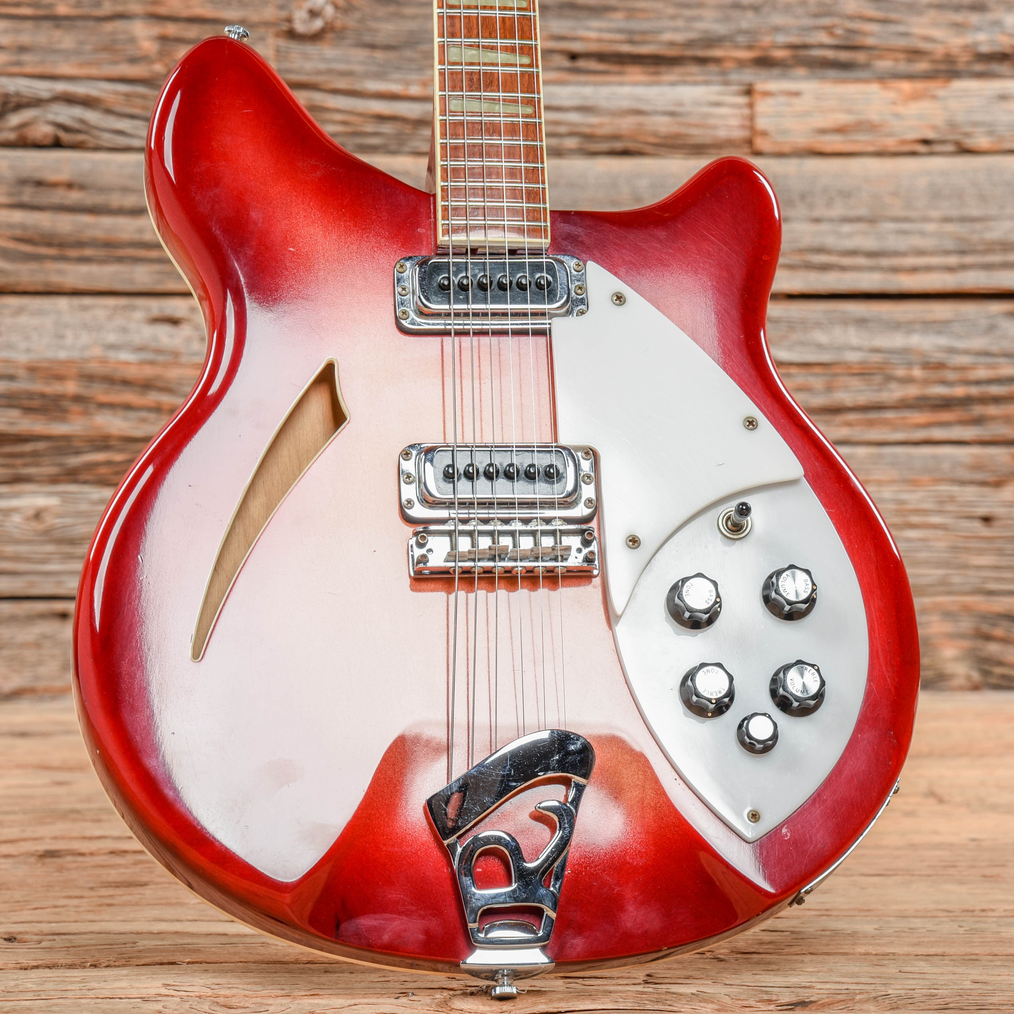 Rickenbacker 360 Fireglo 1975 Electric Guitars / Semi-Hollow