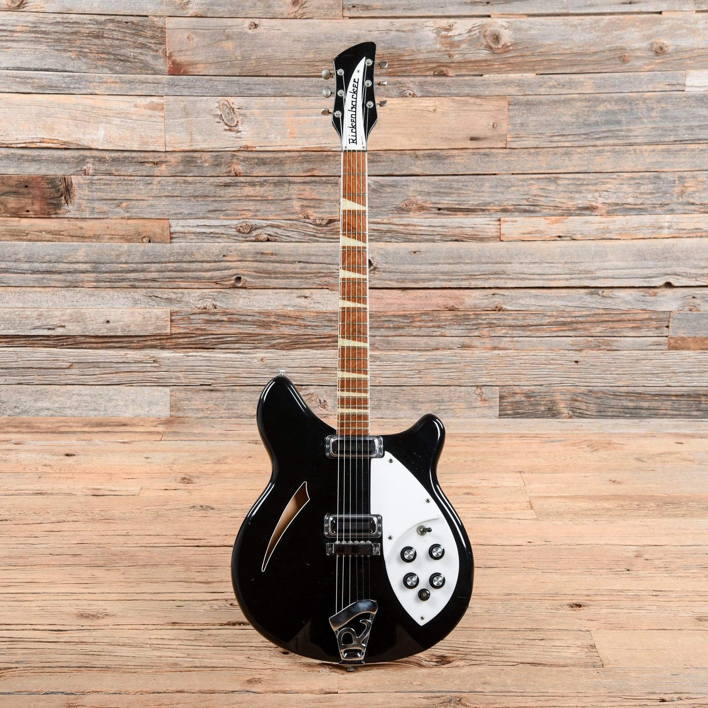 Rickenbacker 360 Jetglo 1967 Electric Guitars / Semi-Hollow