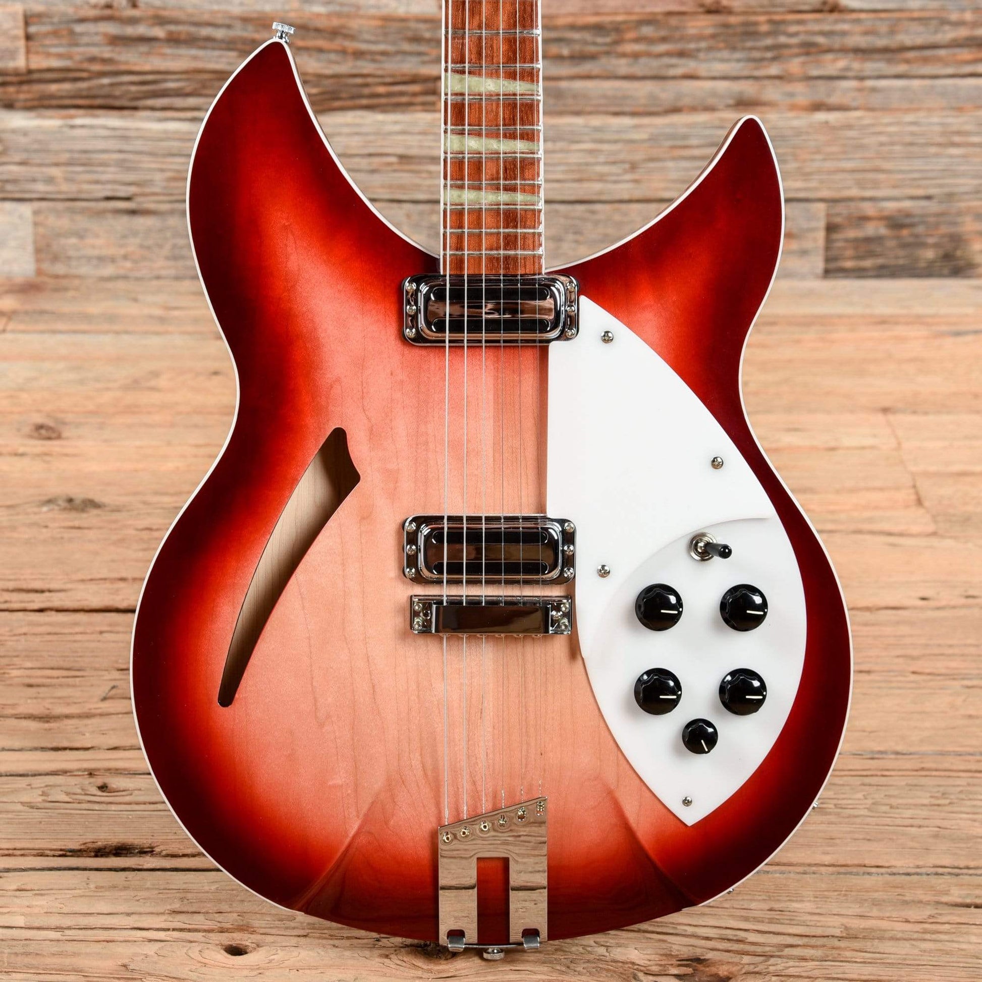 Rickenbacker 360V64 Fireglo 1998 Electric Guitars / Semi-Hollow