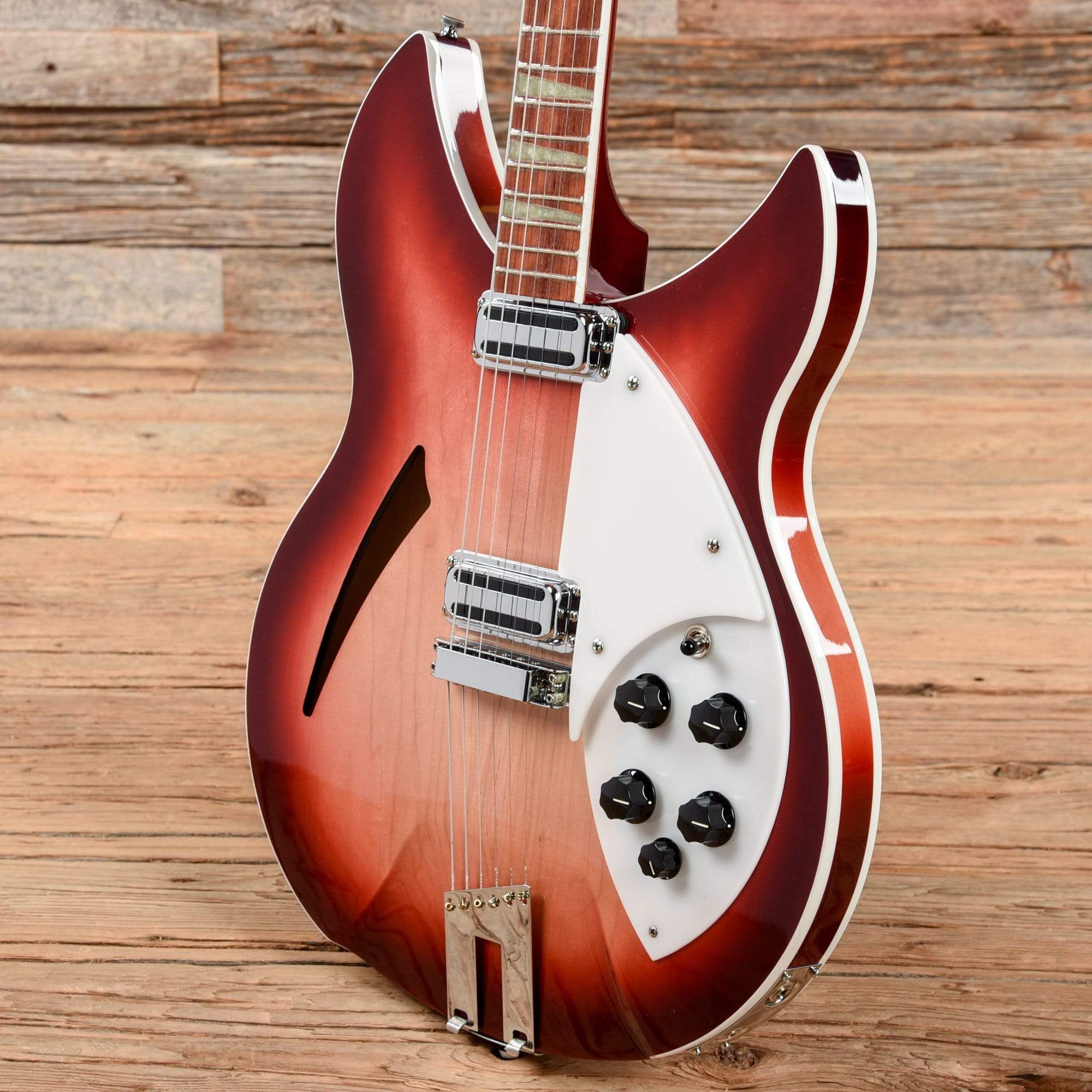 Rickenbacker 360V64 Fireglo 1998 Electric Guitars / Semi-Hollow