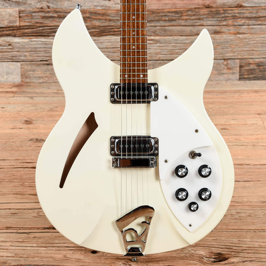 Rickenbacker Limited Edition 330 (#17 of 25) Snowglo 2017 Electric Guitars / Semi-Hollow