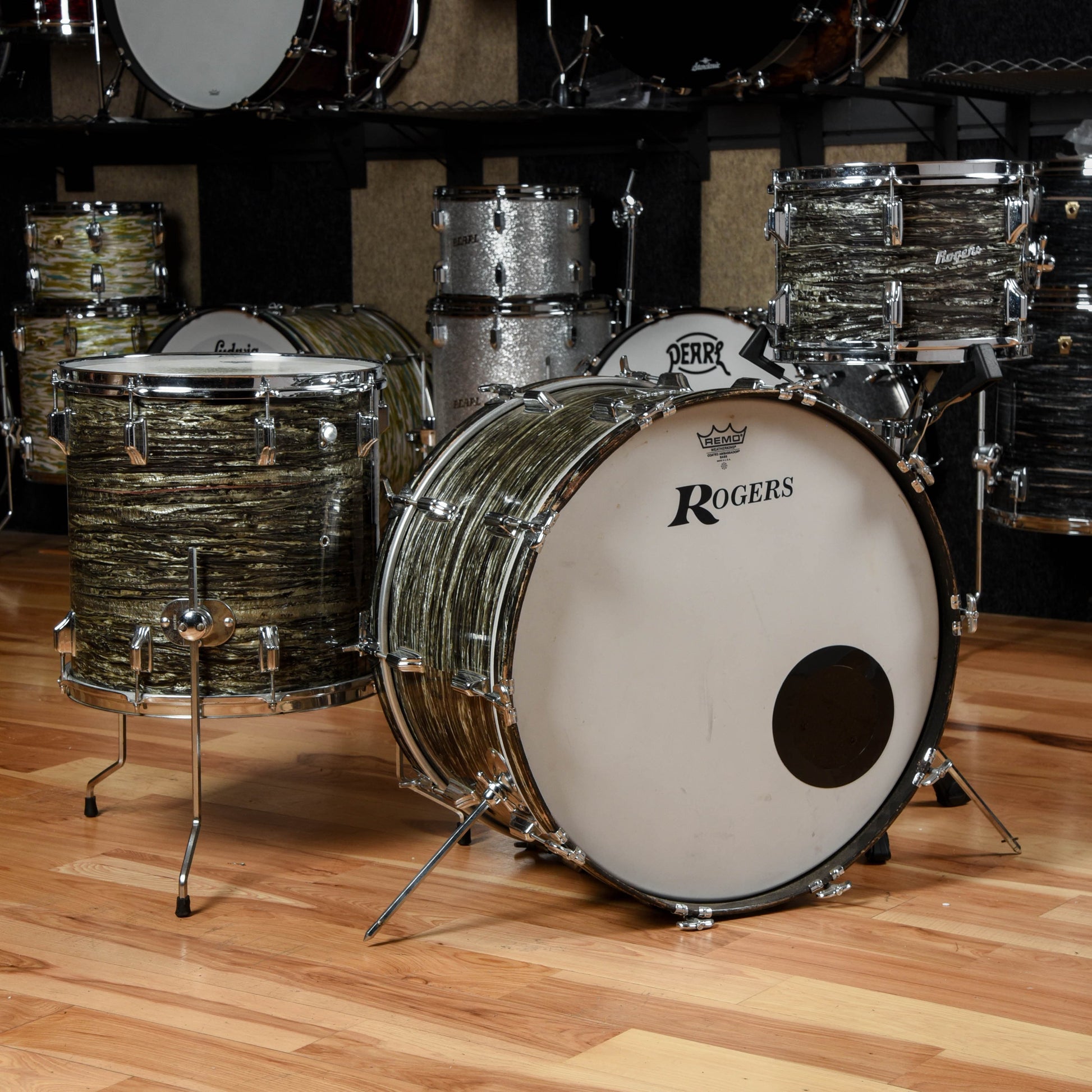 Rogers Fullerton 13/16/24 Black Oyster Vintage USED Drums and Percussion / Acoustic Drums / Full Acoustic Kits
