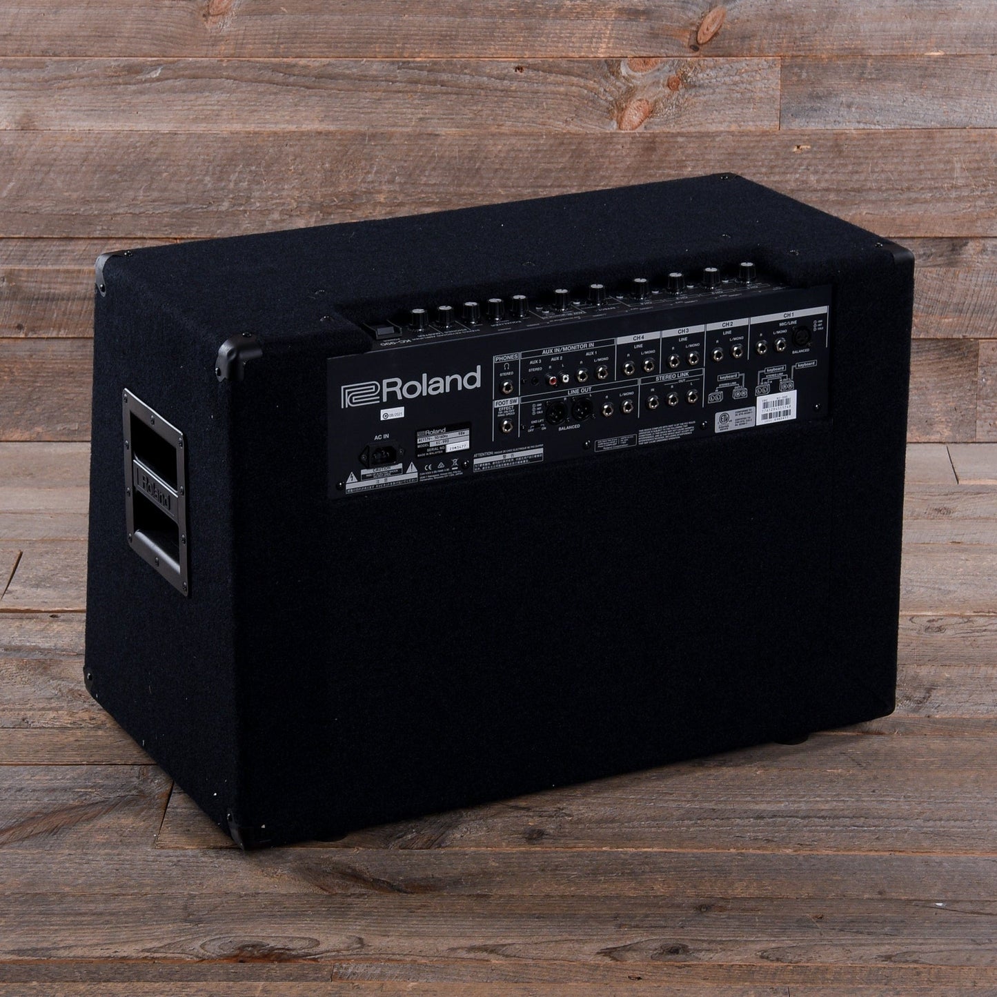 Roland KC-990 Stereo Mixing Keyboard Amplifier 320W (160W+160W) Amps / Keyboard Amps