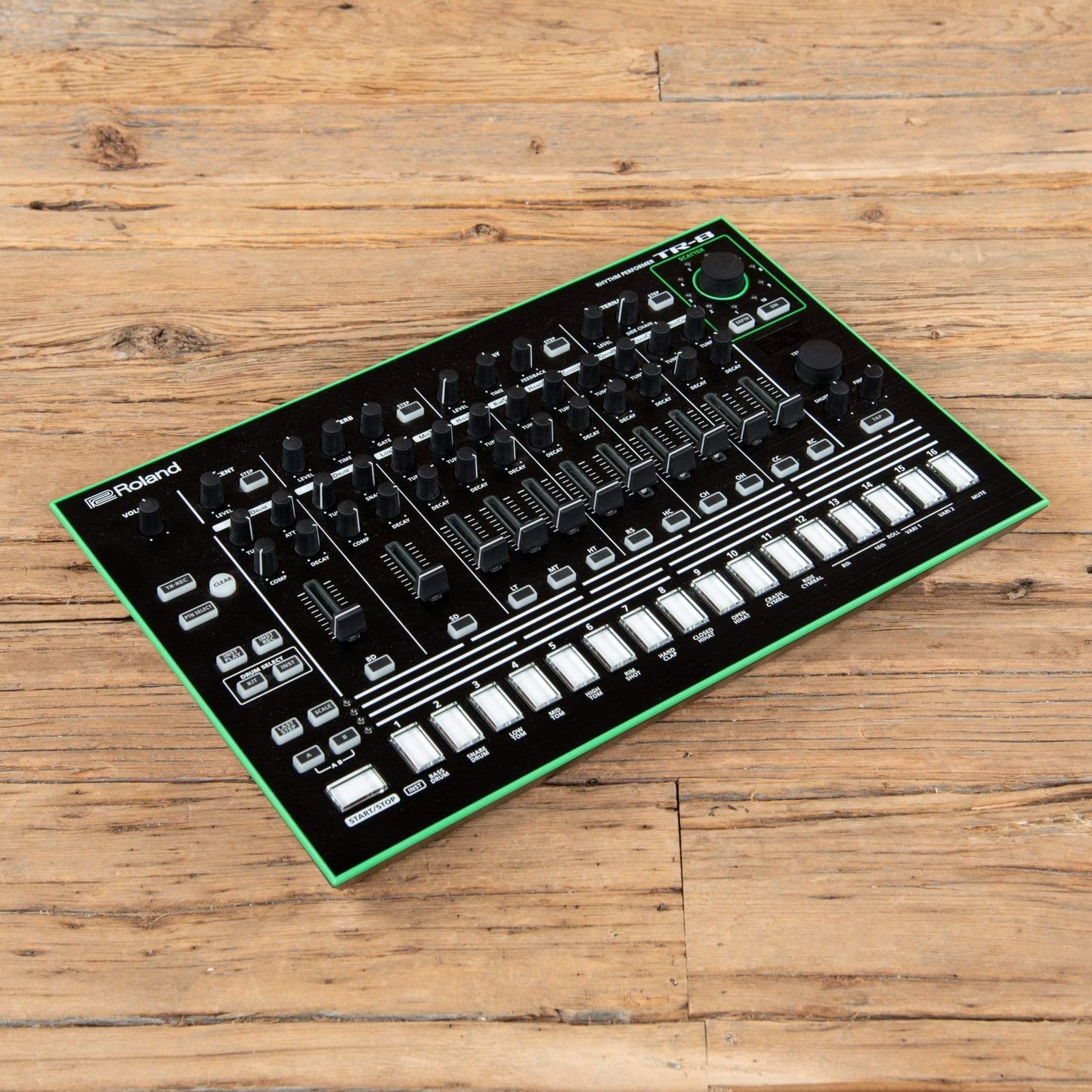 Roland AIRA TR-8 Rhythm Performer Drums and Percussion / Drum Machines and Samplers