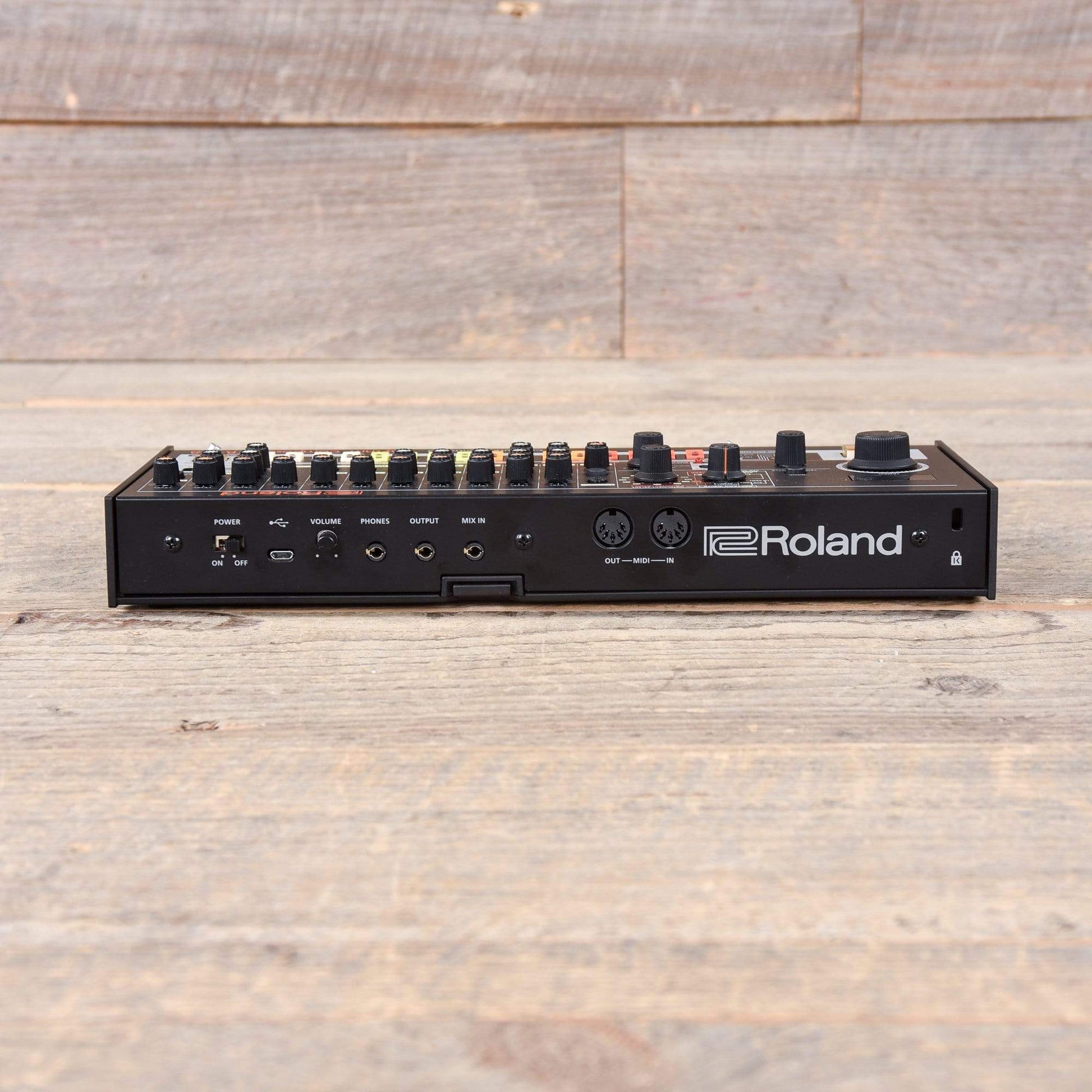 Roland TR-08 Boutique Rhythm Composer/Drum Sound Module Drums and Percussion / Drum Machines and Samplers