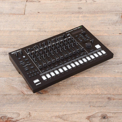 Roland TR-8S Rhythm Performer Drum Machine Drums and Percussion / Drum Machines and Samplers