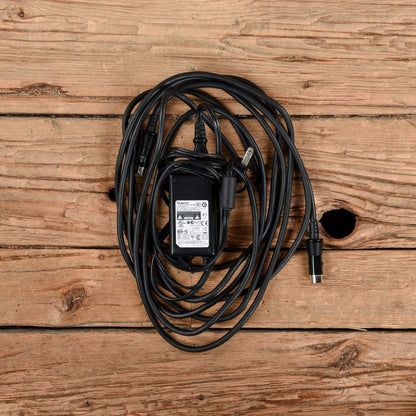 Roland GR-55 Guitar Synthesizer Effects and Pedals / Noise Generators