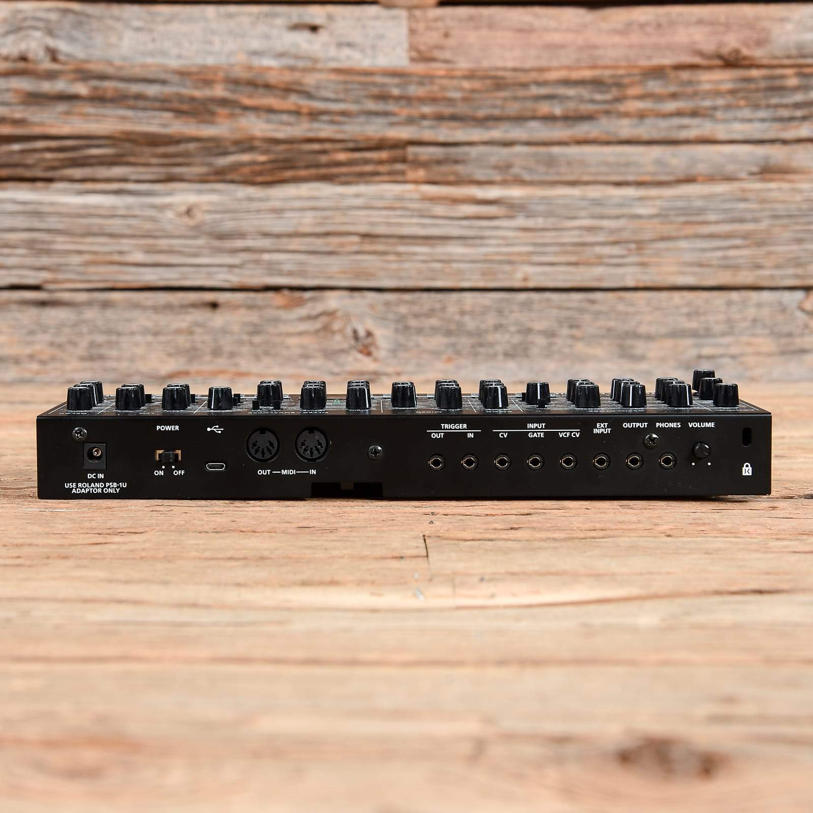 Roland Boutique SE-02 Designer Series Analog Synthesizer Keyboards and Synths / Synths / Analog Synths