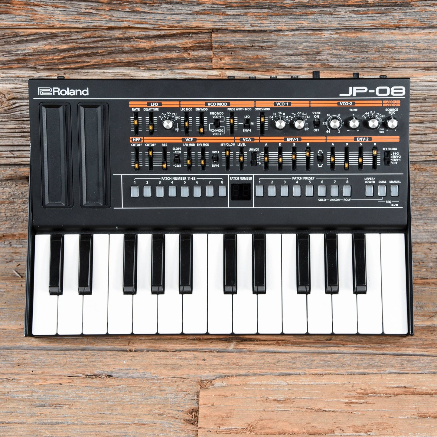 Roland Boutique Series JP-08 w/K-25m Keyboard Keyboards and Synths / Synths / Digital Synths