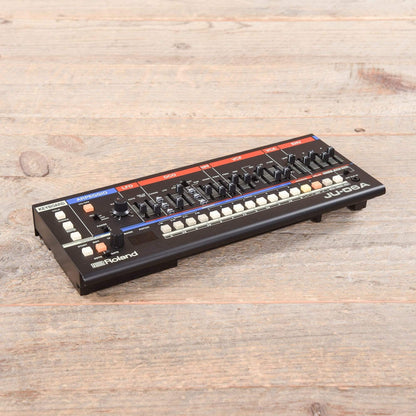 Roland JU-06A Synthesizer Keyboards and Synths / Synths / Digital Synths