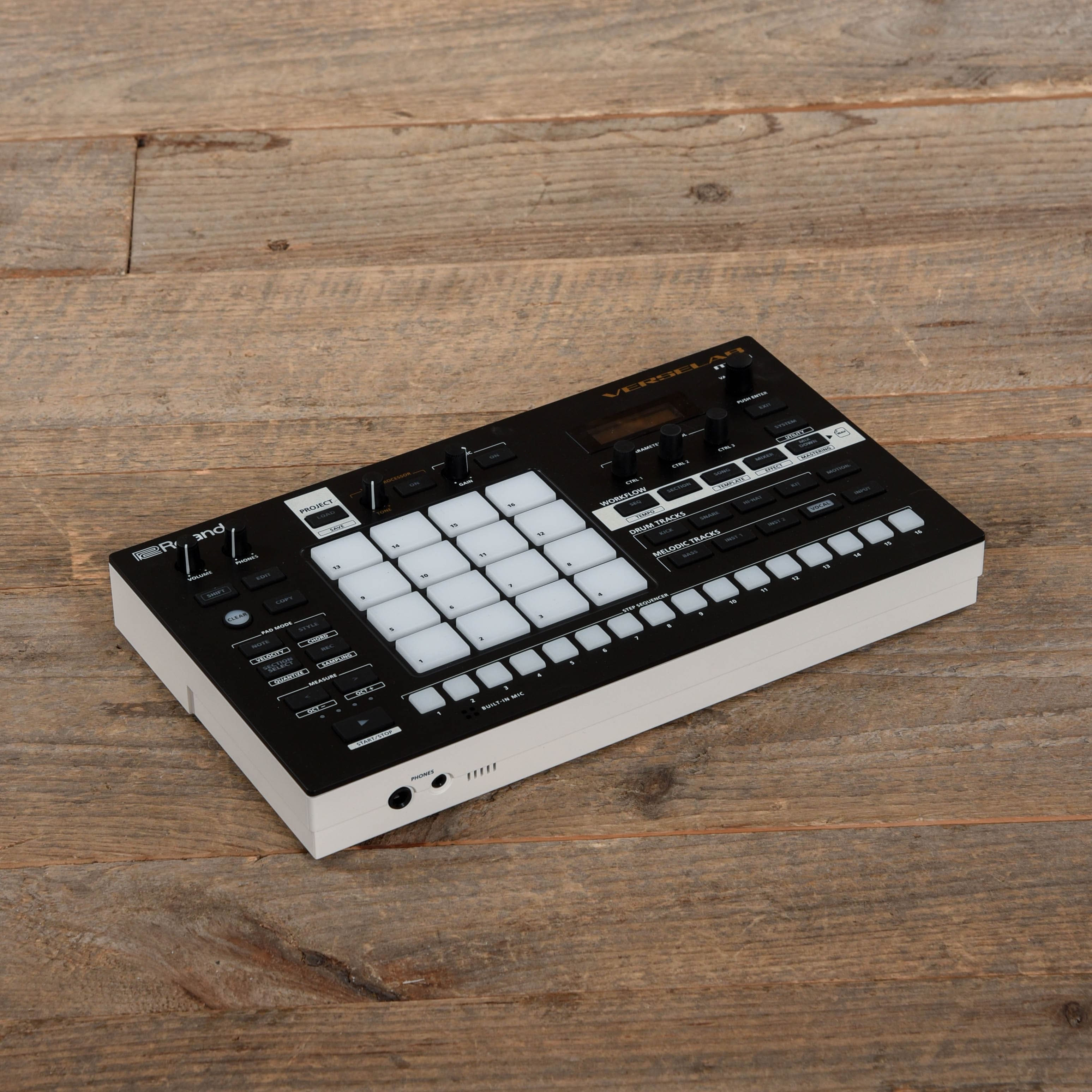 Roland Verselab MV-1 Music Workstation Keyboards and Synths / Workstations