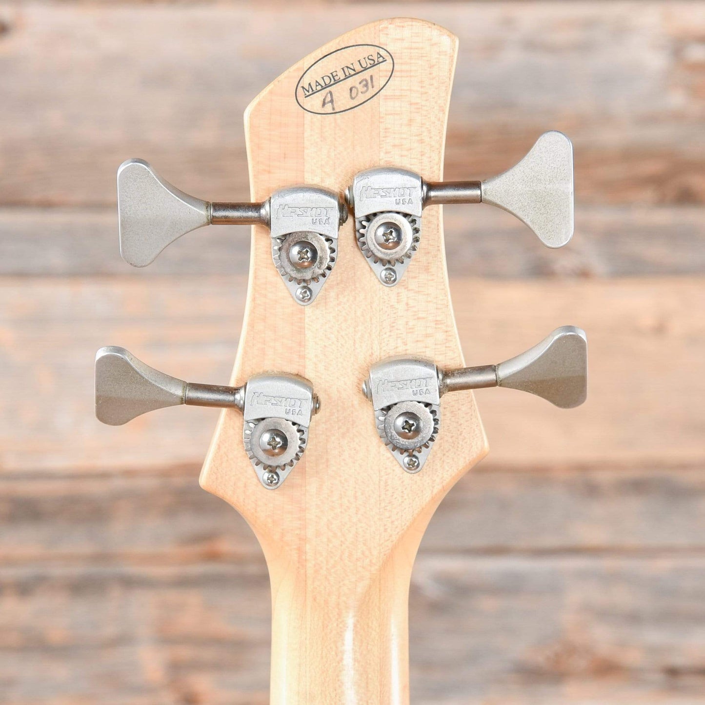 Roscoe Century Standard 4 Sunburst 2010 Bass Guitars / 4-String