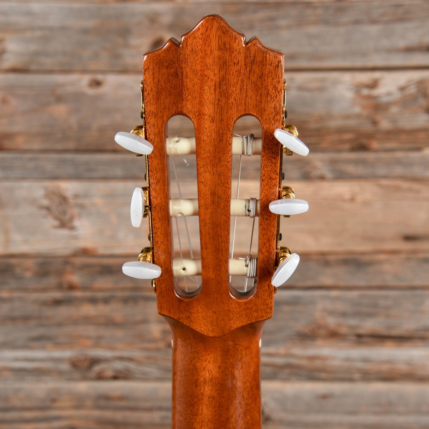 Ruben Flores Model 400 Cedar Natural Acoustic Guitars / Classical