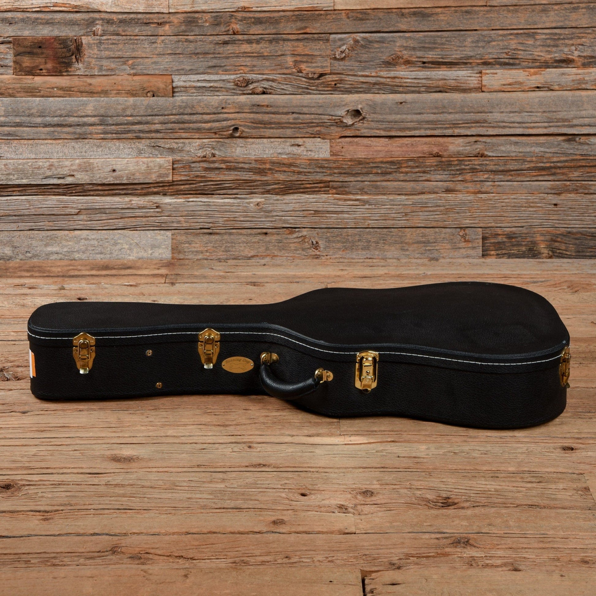 Running Dog 000 Natural 2004