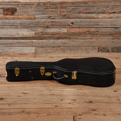 Running Dog 000 Natural 2004