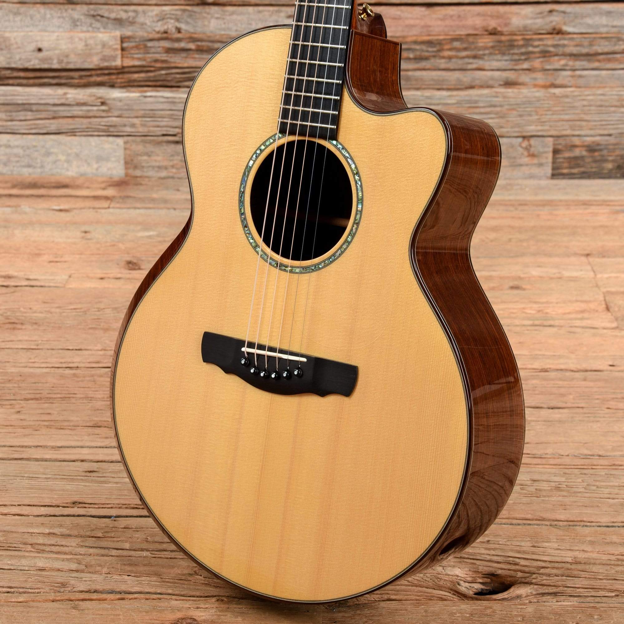 Ryan Guitars Nightingale Bosnian Spruce/Amazon Rosewood Natural Acoustic Guitars / Jumbo
