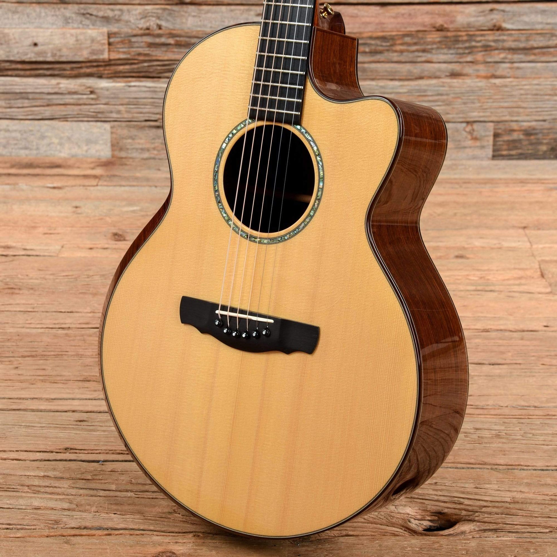 Ryan Guitars Nightingale Bosnian Spruce/Amazon Rosewood Natural Acoustic Guitars / Jumbo