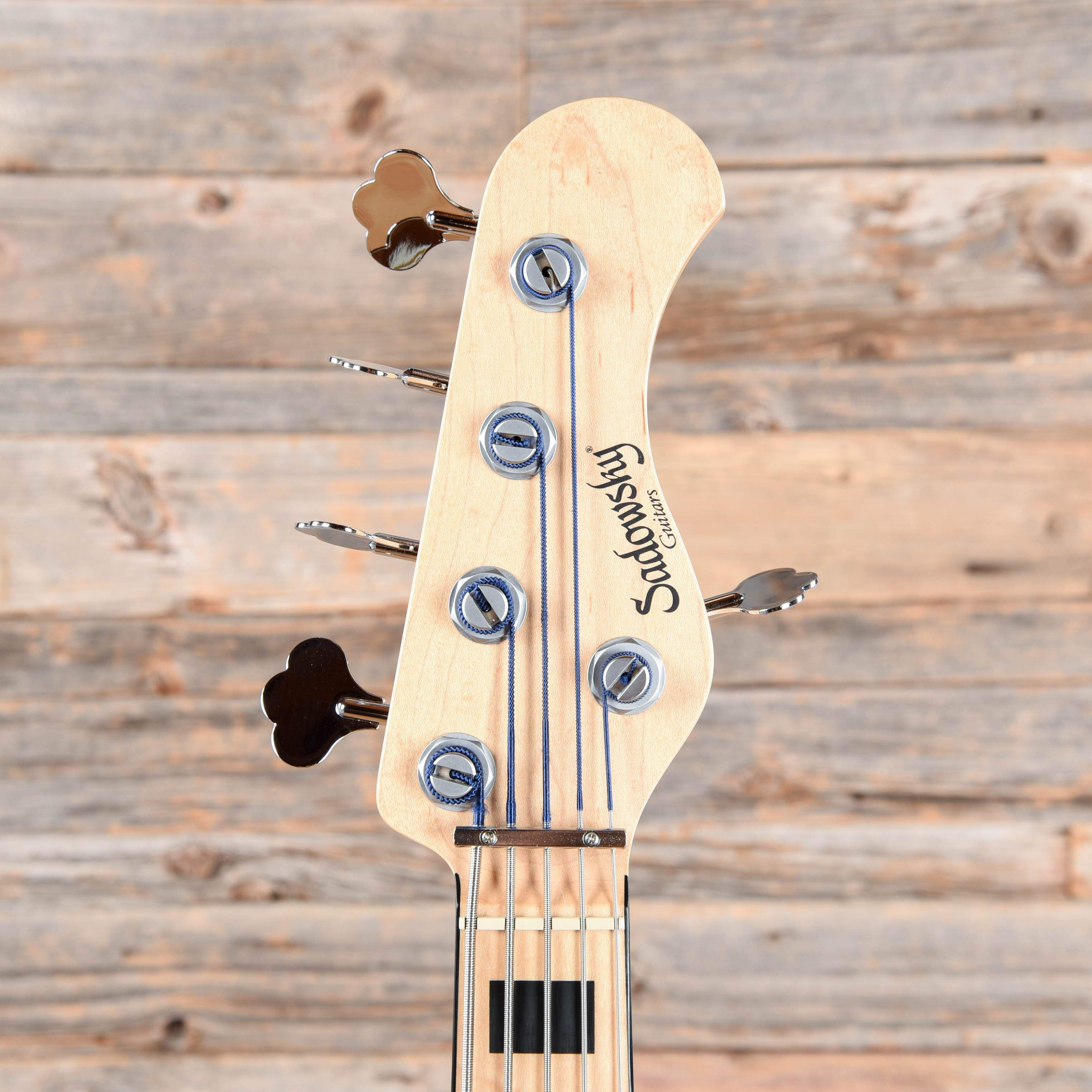 Sadowsky Metro UV-70 5-String Vintage White – Chicago Music Exchange