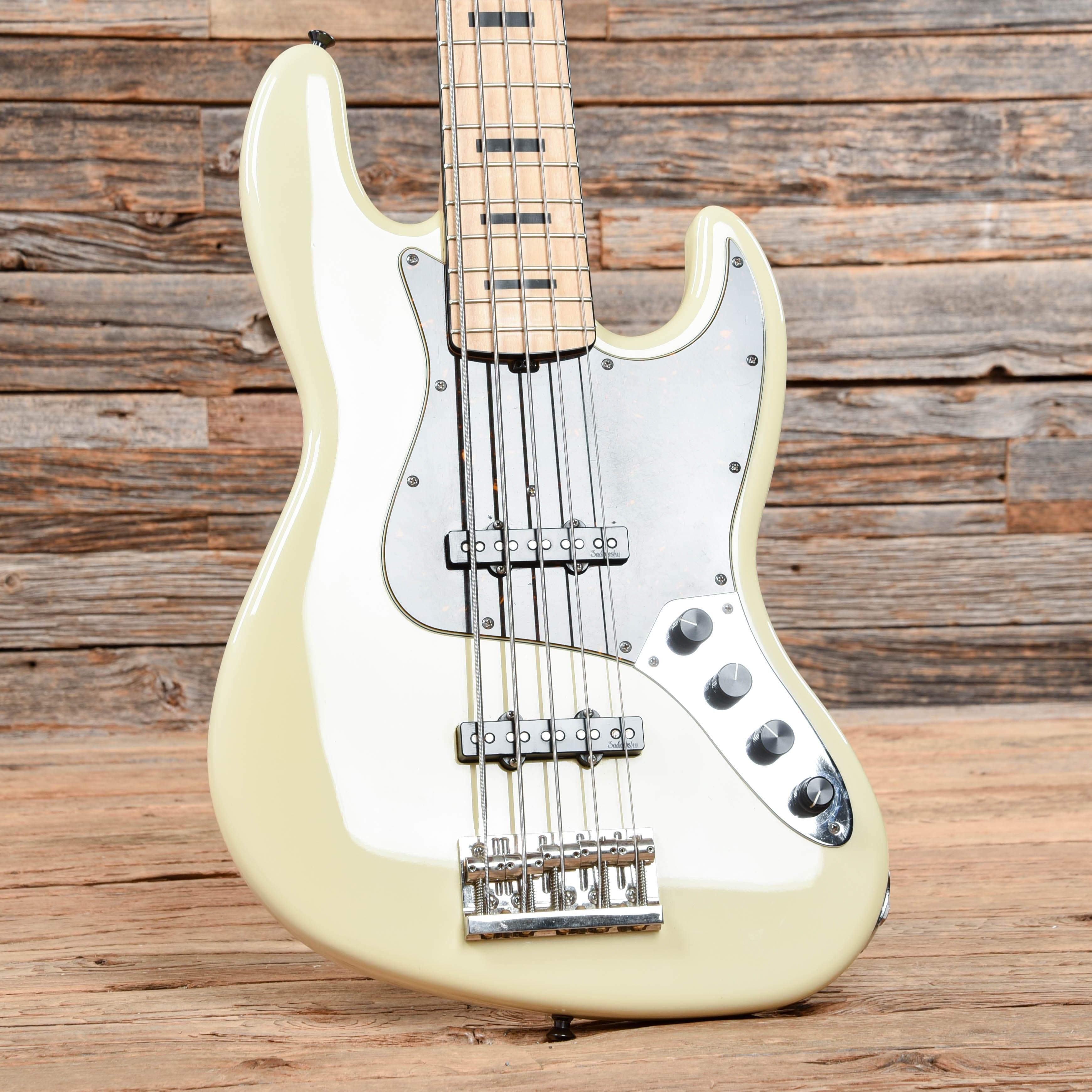 Sadowsky Metro UV-70 5-String Vintage White – Chicago Music Exchange
