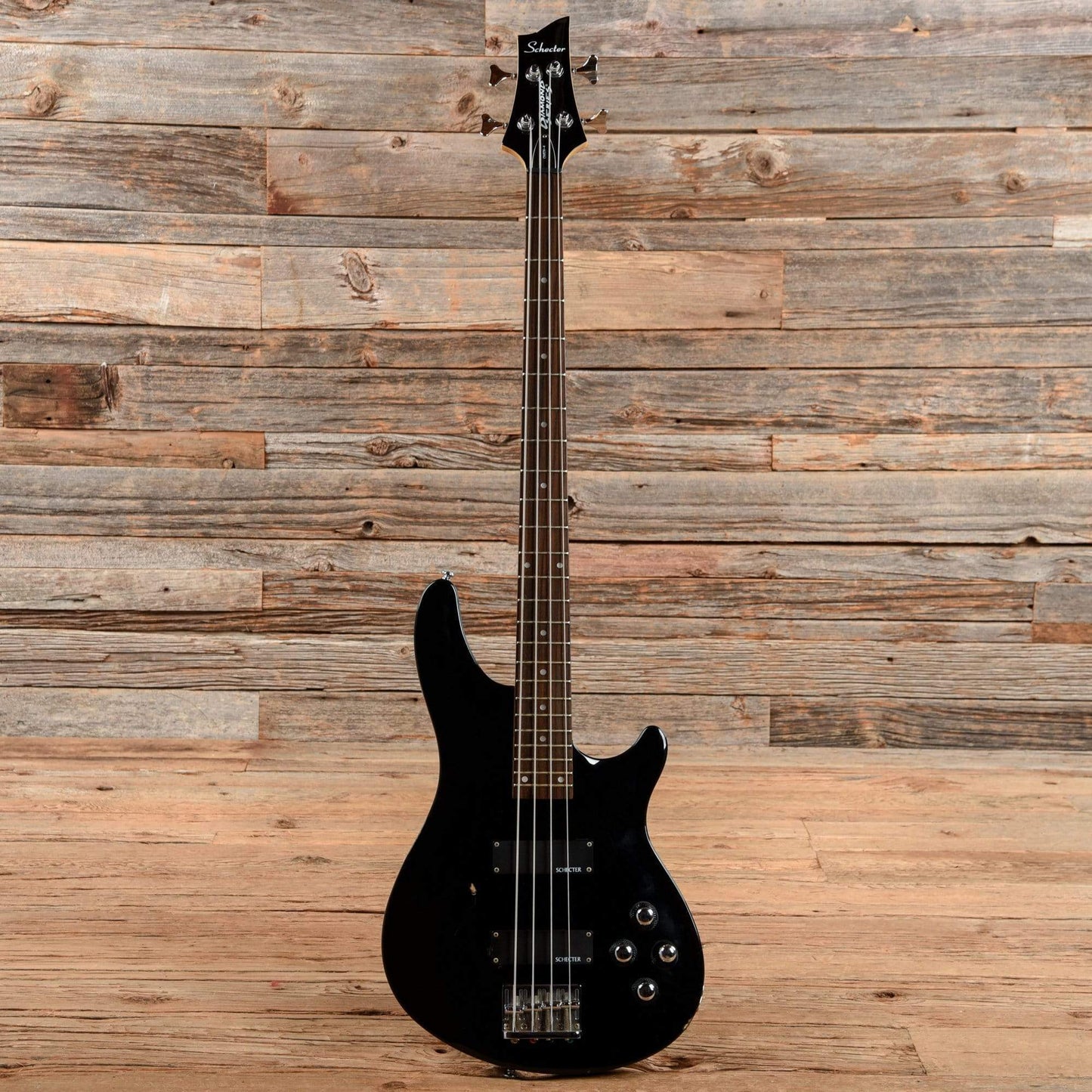 Schecter Omen-4 Gloss Black 2007 Bass Guitars / 4-String