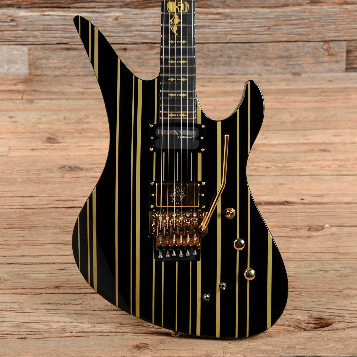 Schecter Synyster Gates Custom-S Black with Gold Pinstripes 2019 Electric Guitars / Solid Body