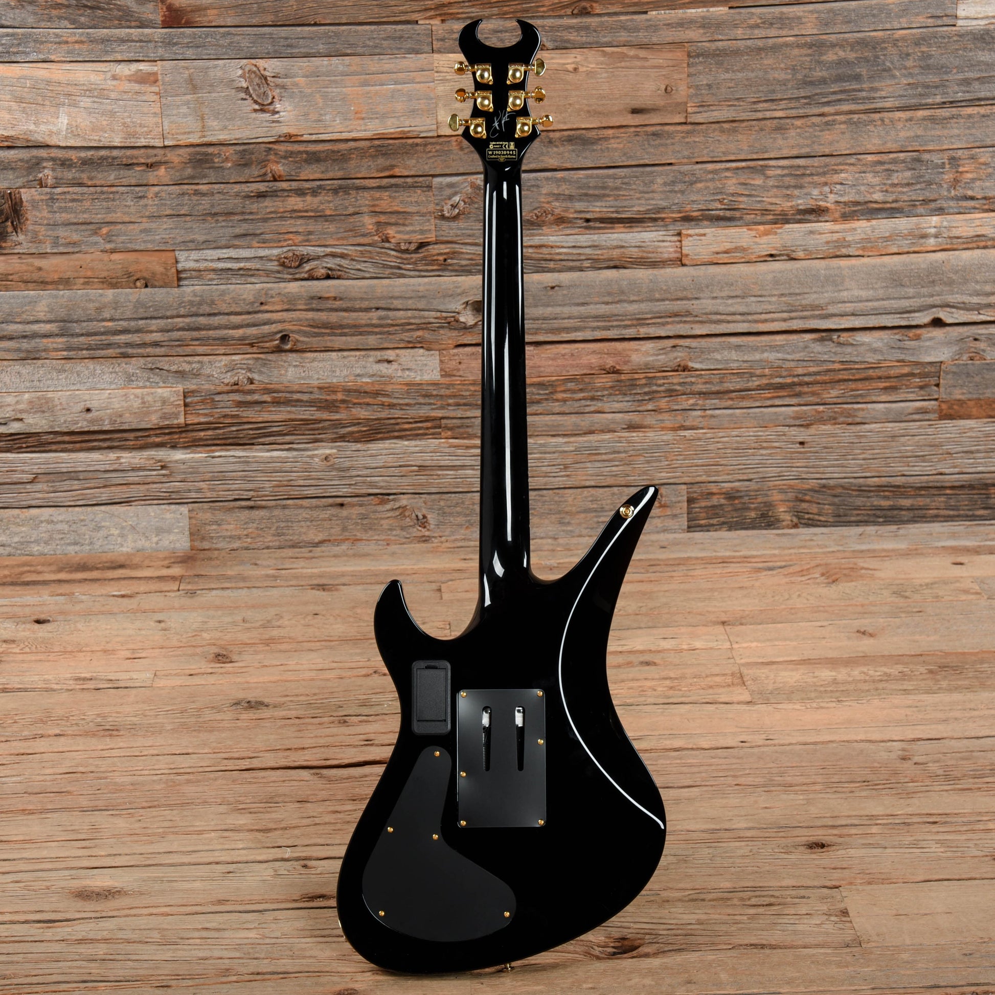 Schecter Synyster Gates Custom-S Black with Gold Pinstripes 2019 Electric Guitars / Solid Body