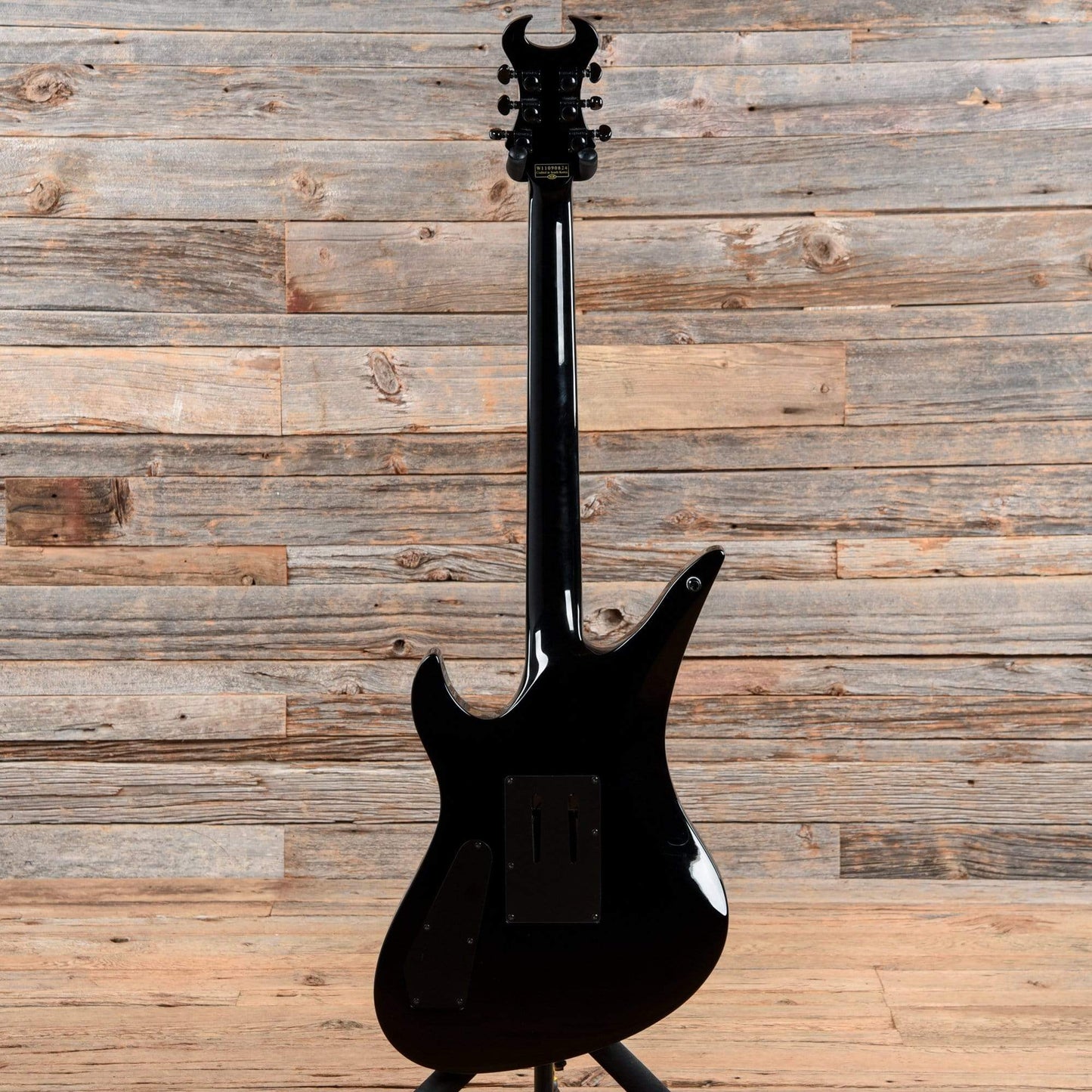 Schecter Synyster Gates Signature Synyster Custom Gloss Black w/Silver Pin Stripes 2011 Electric Guitars / Solid Body