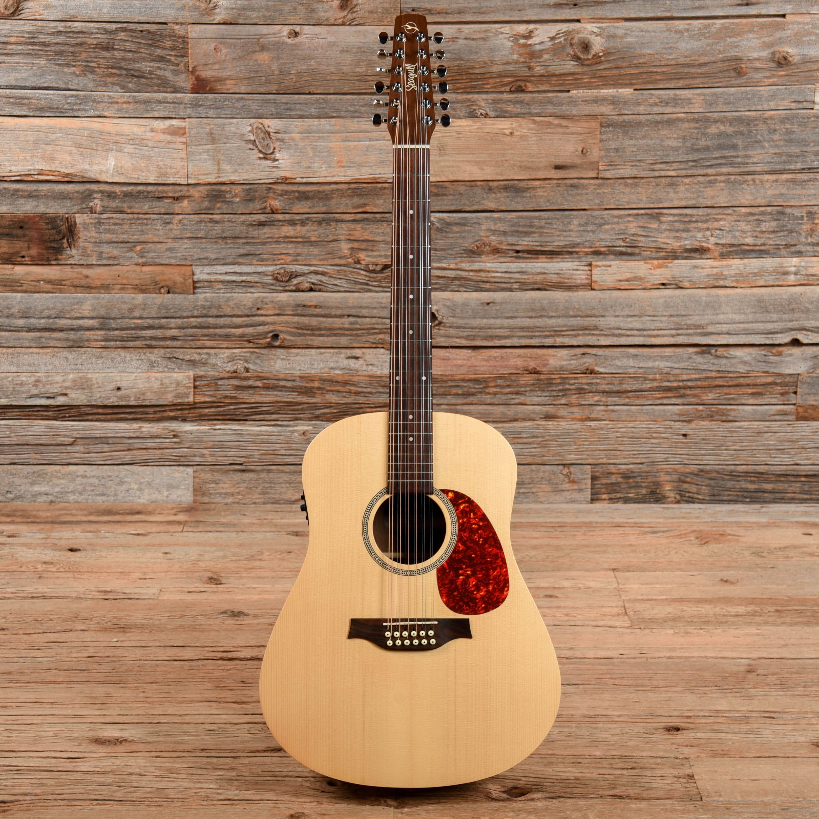 Seagull Walnut 12 Natural Acoustic Guitars / 12-String