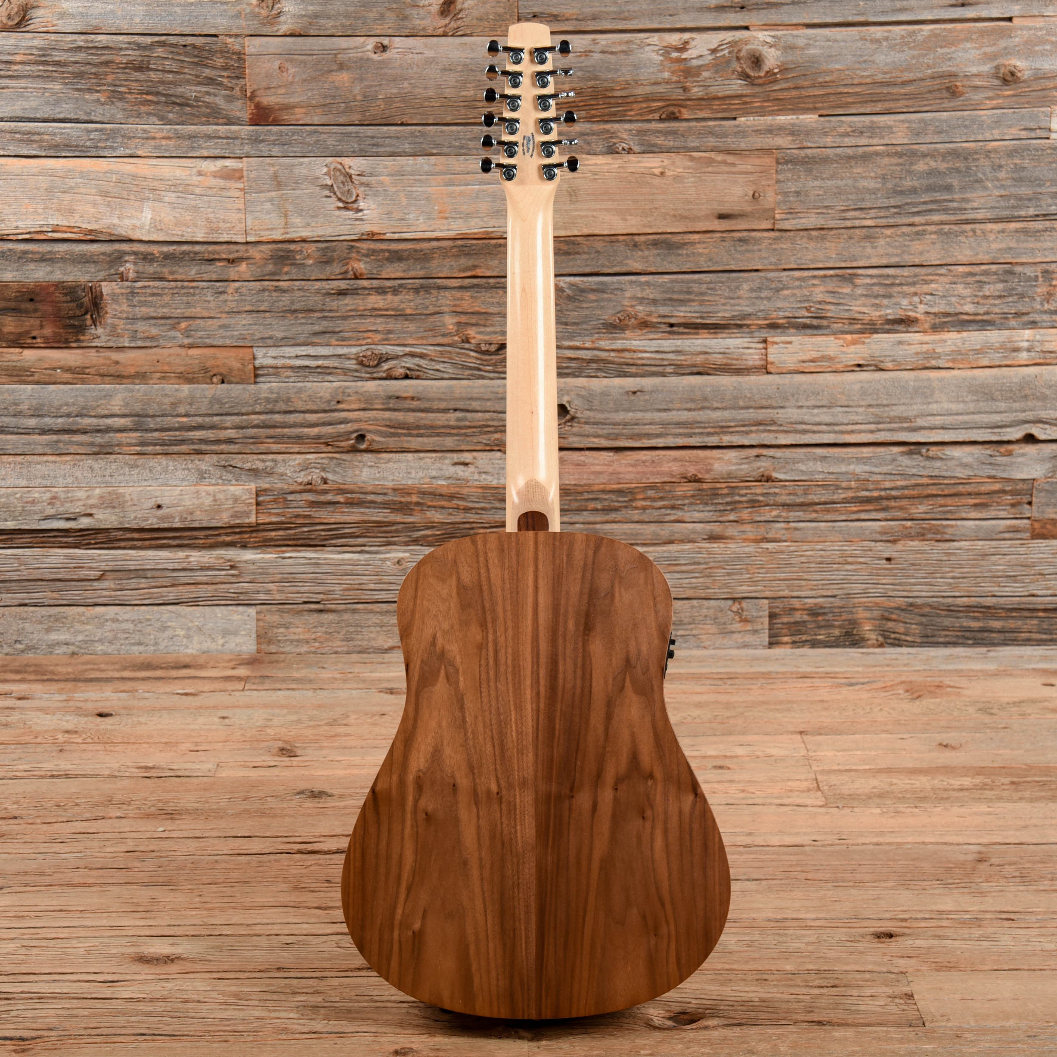 Seagull Walnut 12 Natural Acoustic Guitars / 12-String