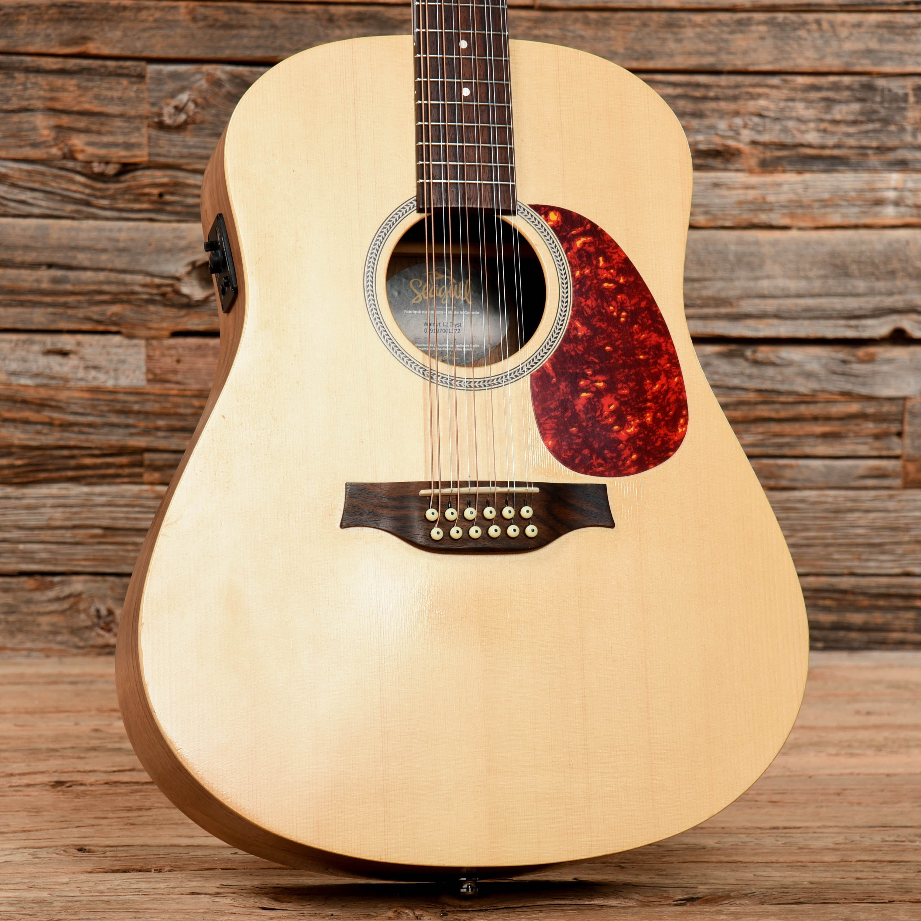 Seagull Walnut 12 Natural Acoustic Guitars / 12-String