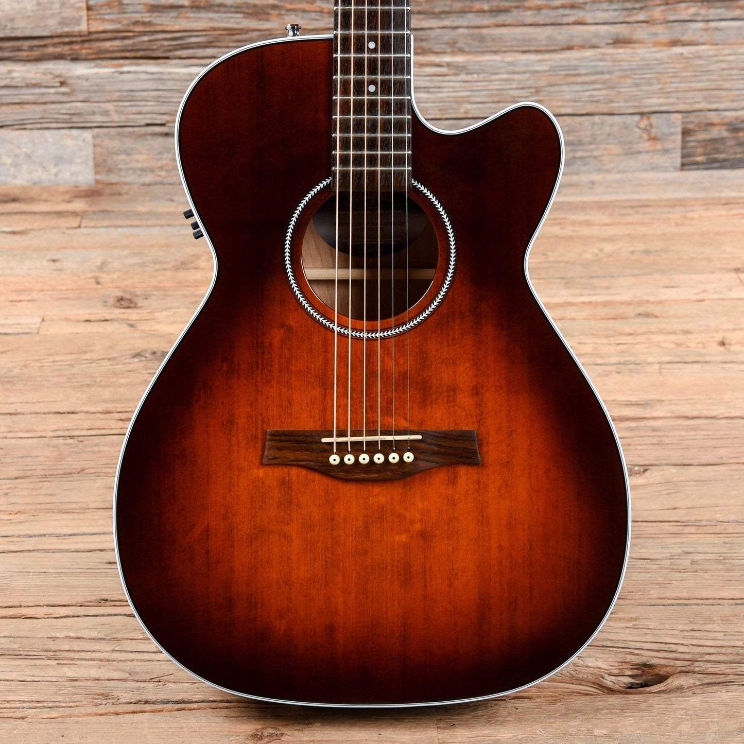 Seagull Performer Concert Hall CW QIT Burnt Umber Acoustic Guitars / Concert