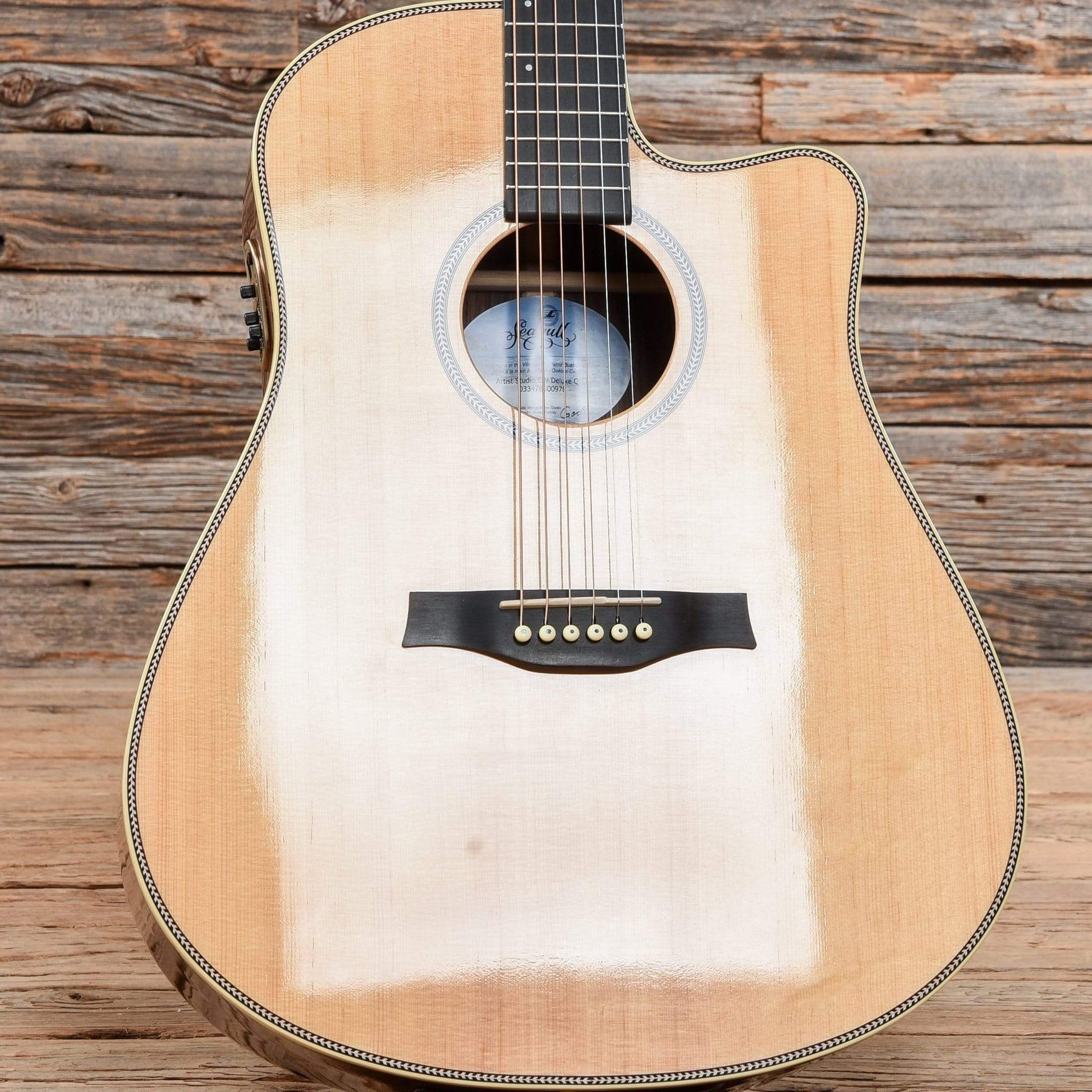 Seagull Artist Studio CW Deluxe Qii Natural Acoustic Guitars / Dreadnought