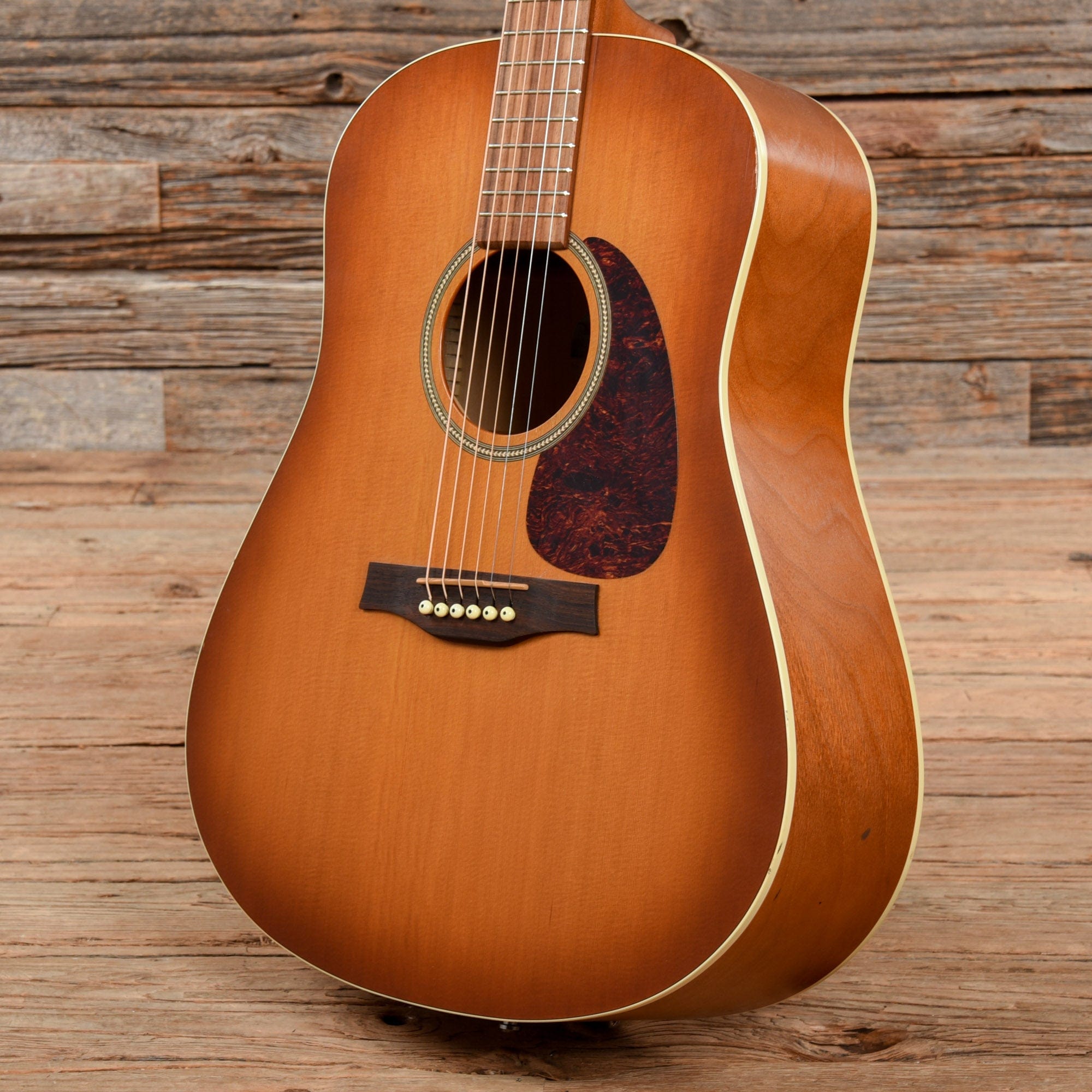 Seagull Entourage Rustic Sunburst – Chicago Music Exchange Seagull Entourage Rustic Sunburst – Chicago Music Exchange