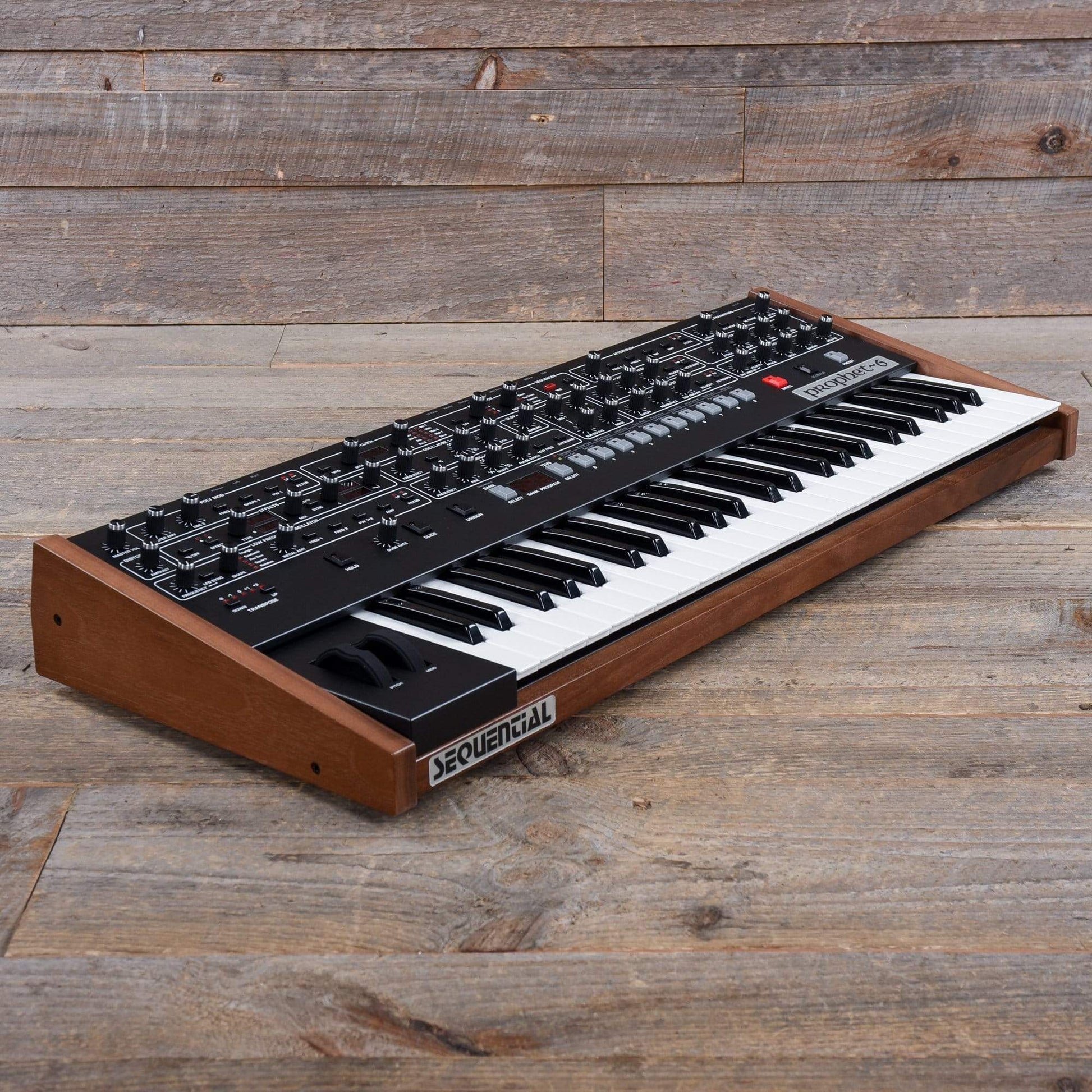 Sequential Prophet 6 Polyphonic Analog Syntheziser Keyboards and Synths / Synths / Analog Synths