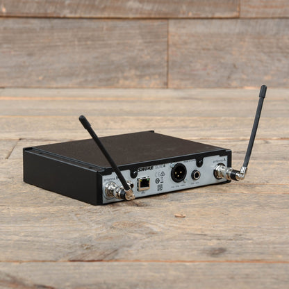 Shure SLXD24/B58-J52 Dual Wireless Handheld Microphone System w/Beta 58 Microphone Pro Audio / Accessories / Wireless Instrument Systems