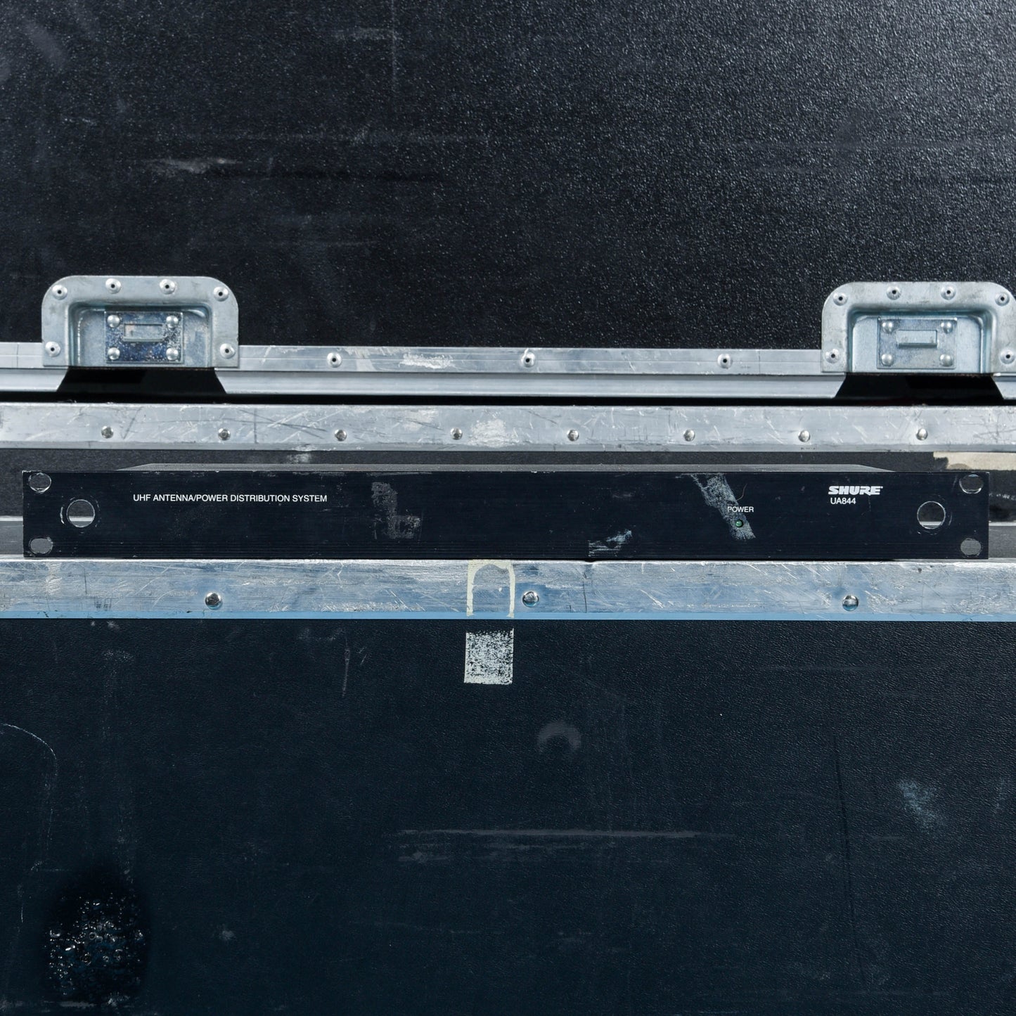 Shure UA844 UHF Antenna-Powered Distribution System